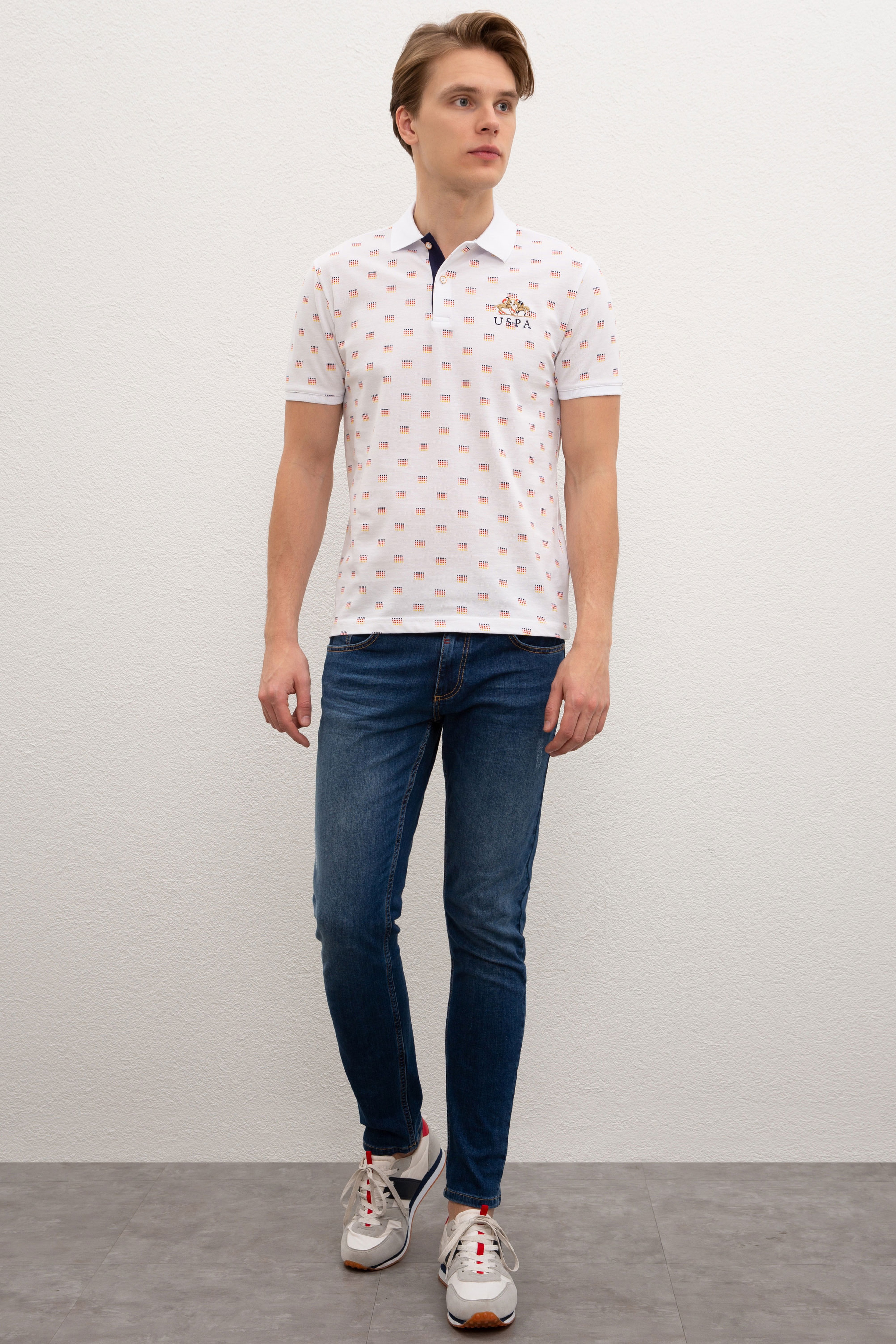 Erkek Beyaz Polo Yaka T-Shirt - Image 4