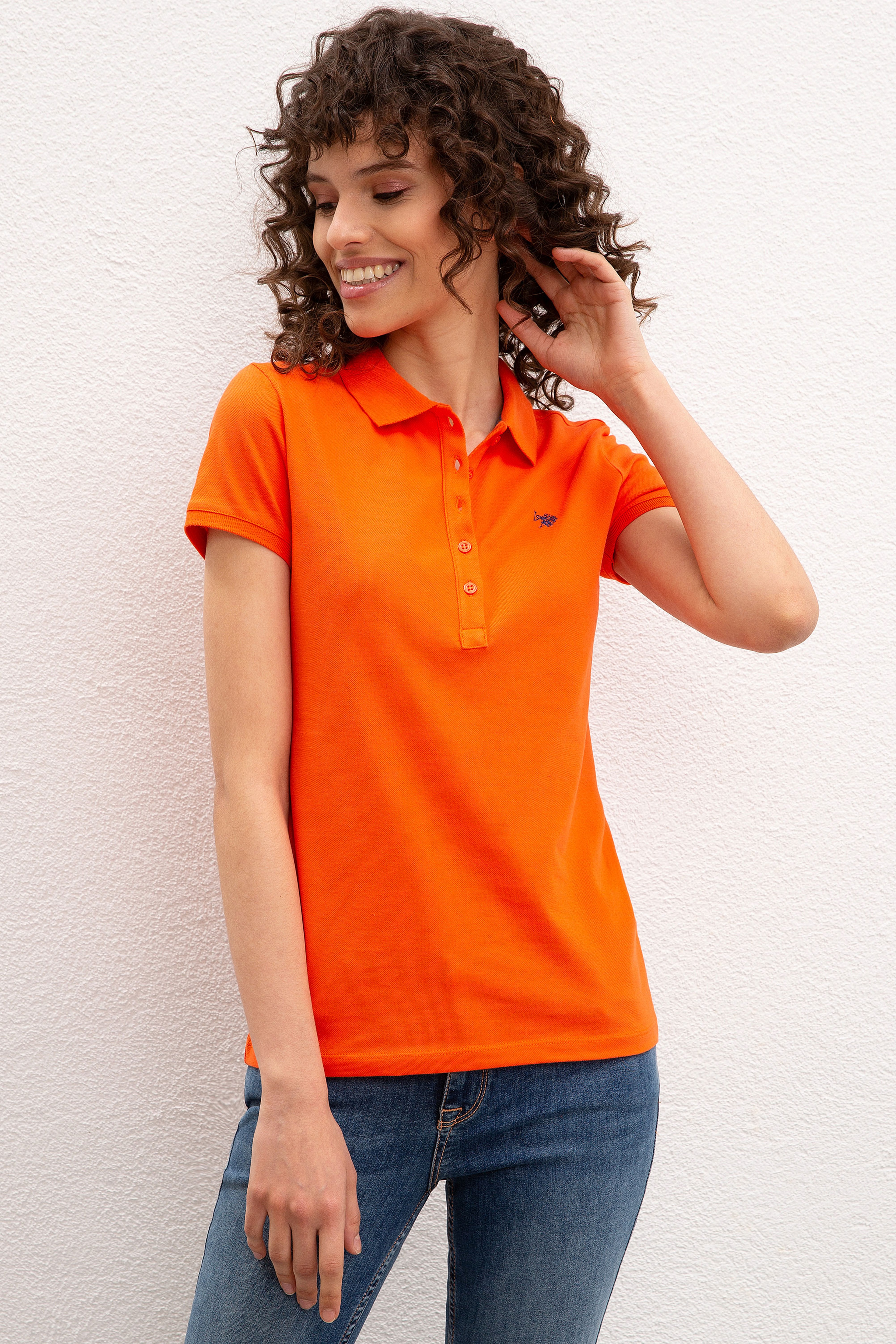 Kadın Nar Çiçeği Basic Polo Yaka Tişört - Image 1
