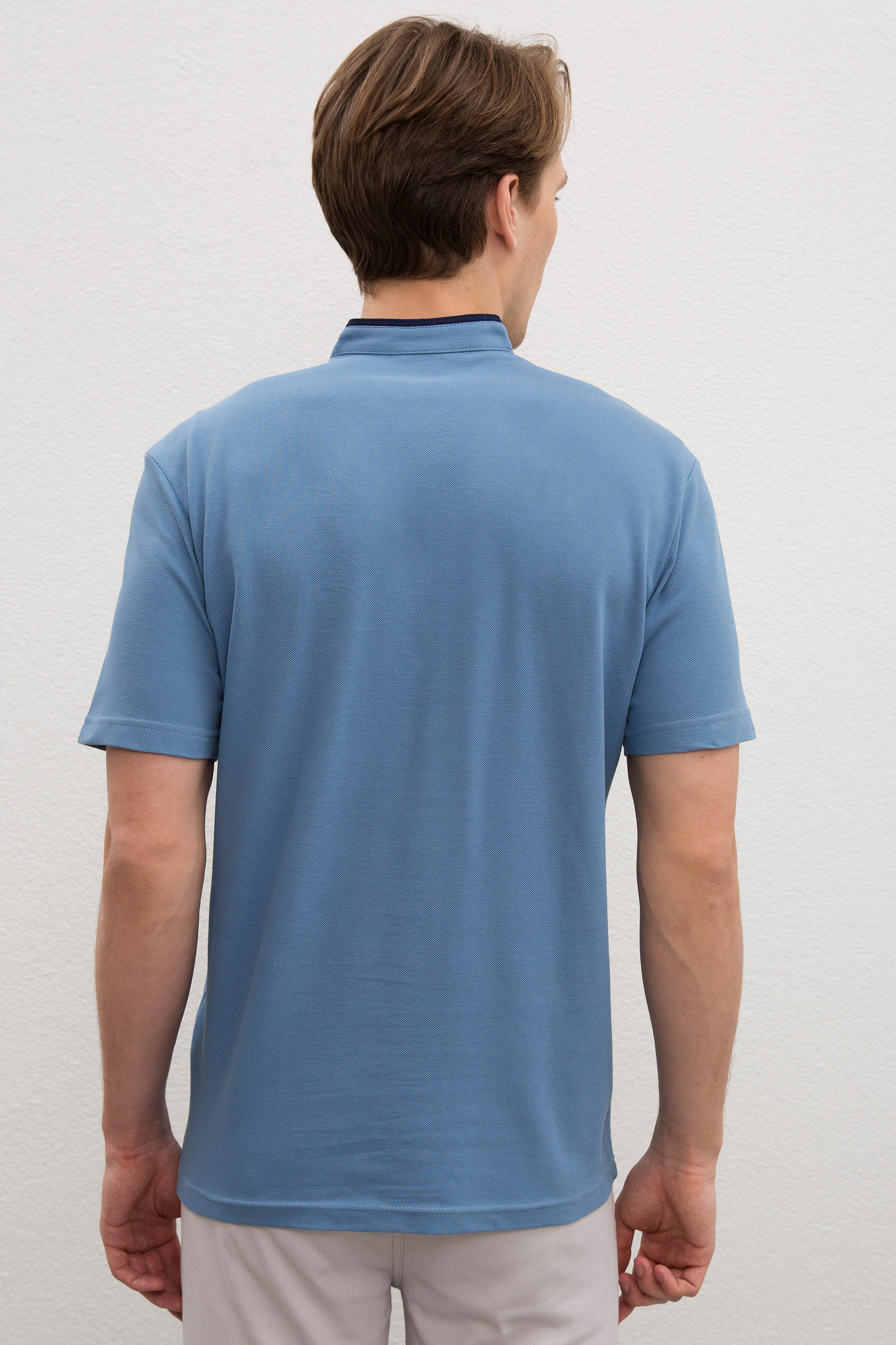 Erkek İndigo Hakim Yaka T-Shirt - Image 5
