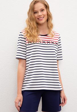 Kadın Lacivert Bisiklet Yaka T-Shirt - 50219270017