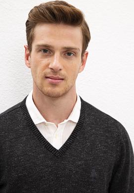 Erkek Siyah V-Yaka Triko Kazak - 50223888050