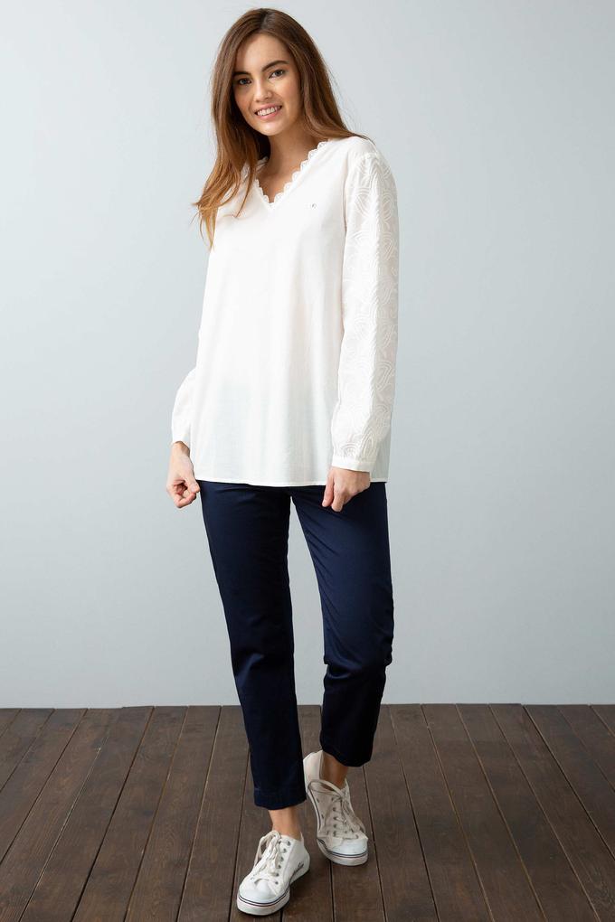 Kadın Beyaz Gömlek Uzunkol