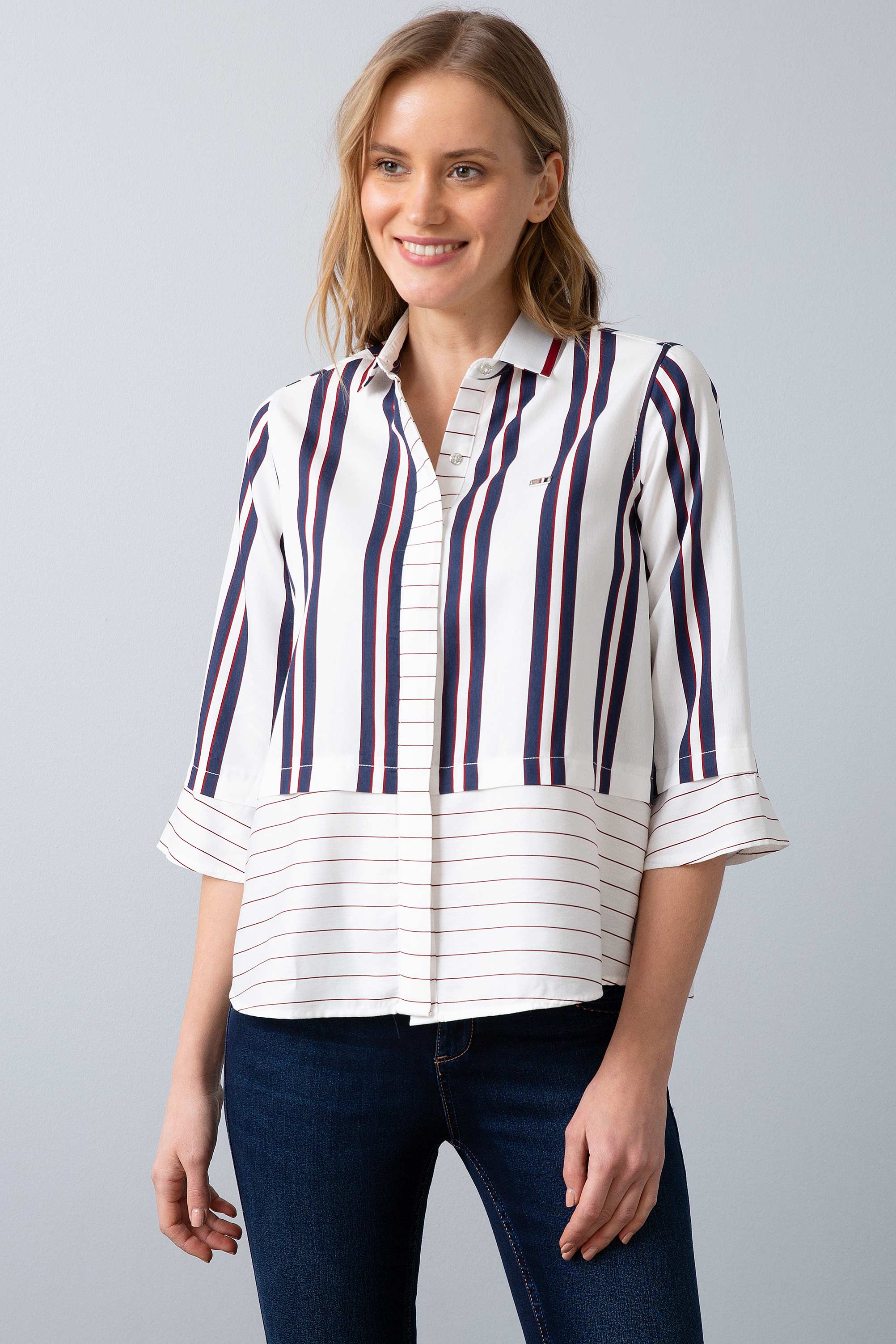 Kadın Beyaz Gömlek Uzunkol