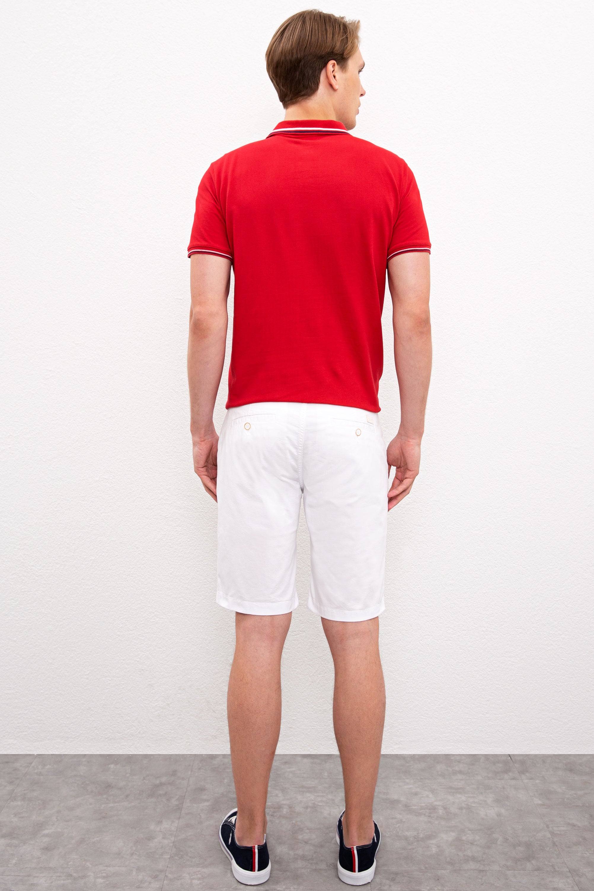 Erkek Beyaz Dokuma Bermuda Capri