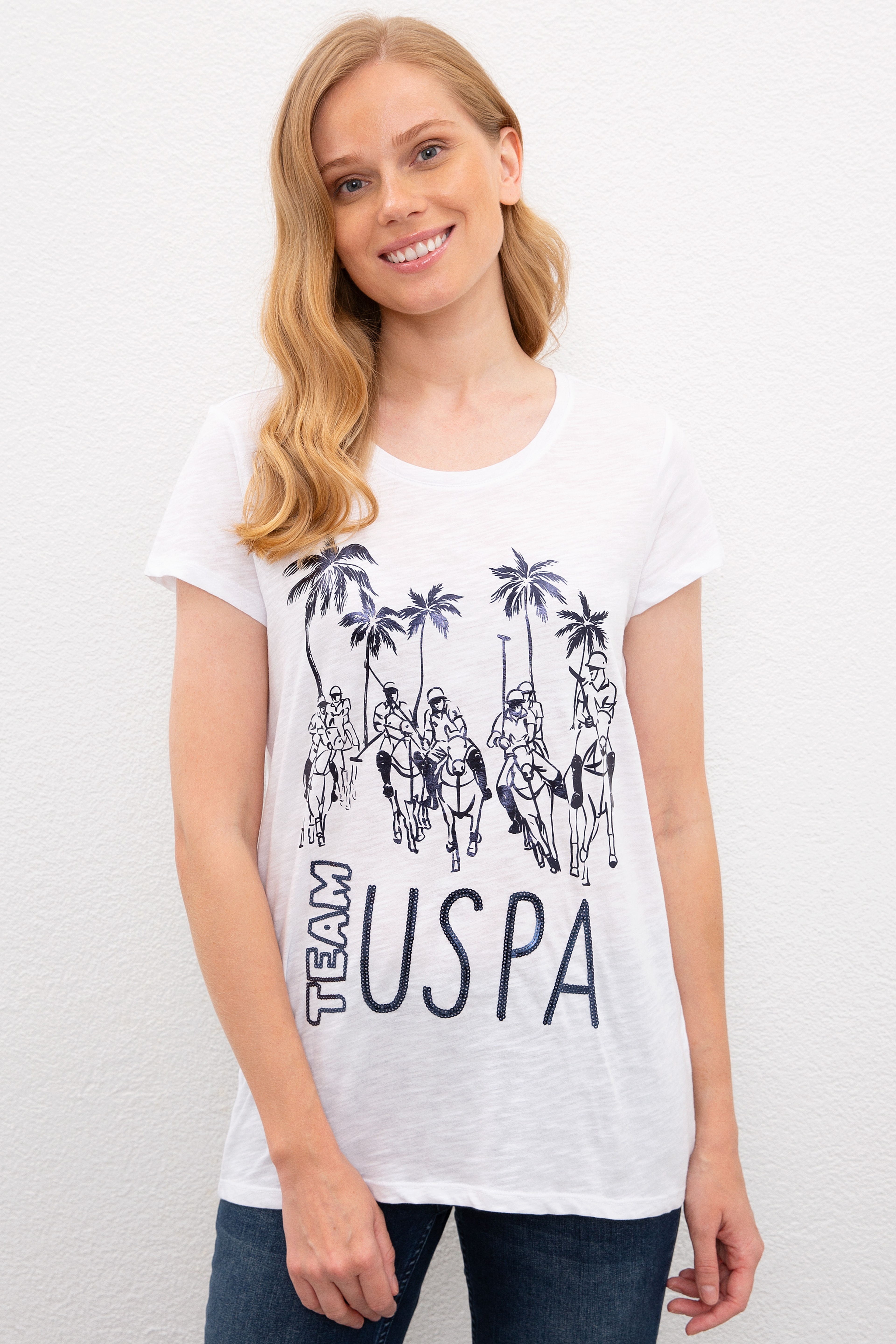 Kadın Beyaz Bisiklet Yaka T-Shirt - Image 1