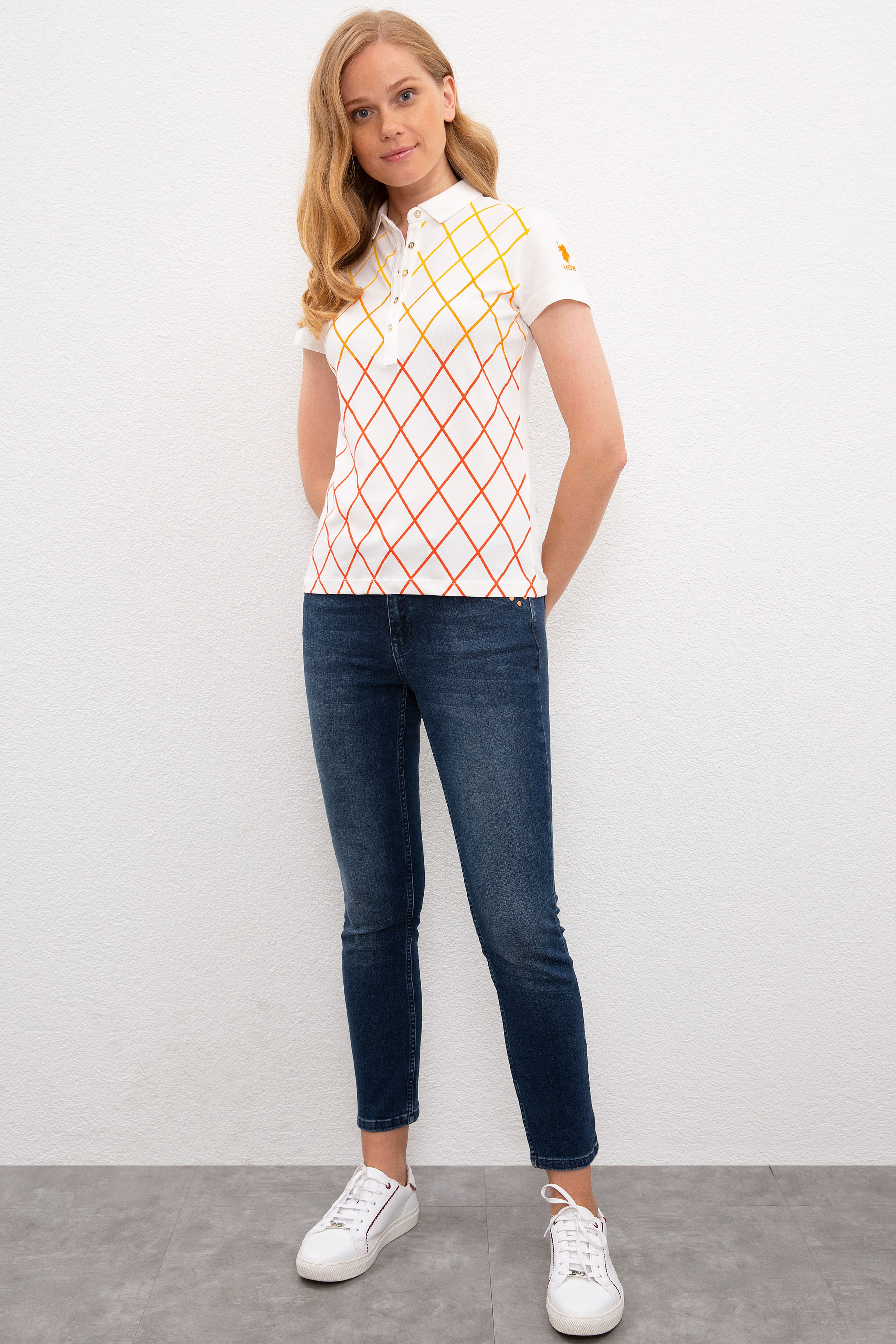 Kadın Beyaz Polo Yaka T-Shirt