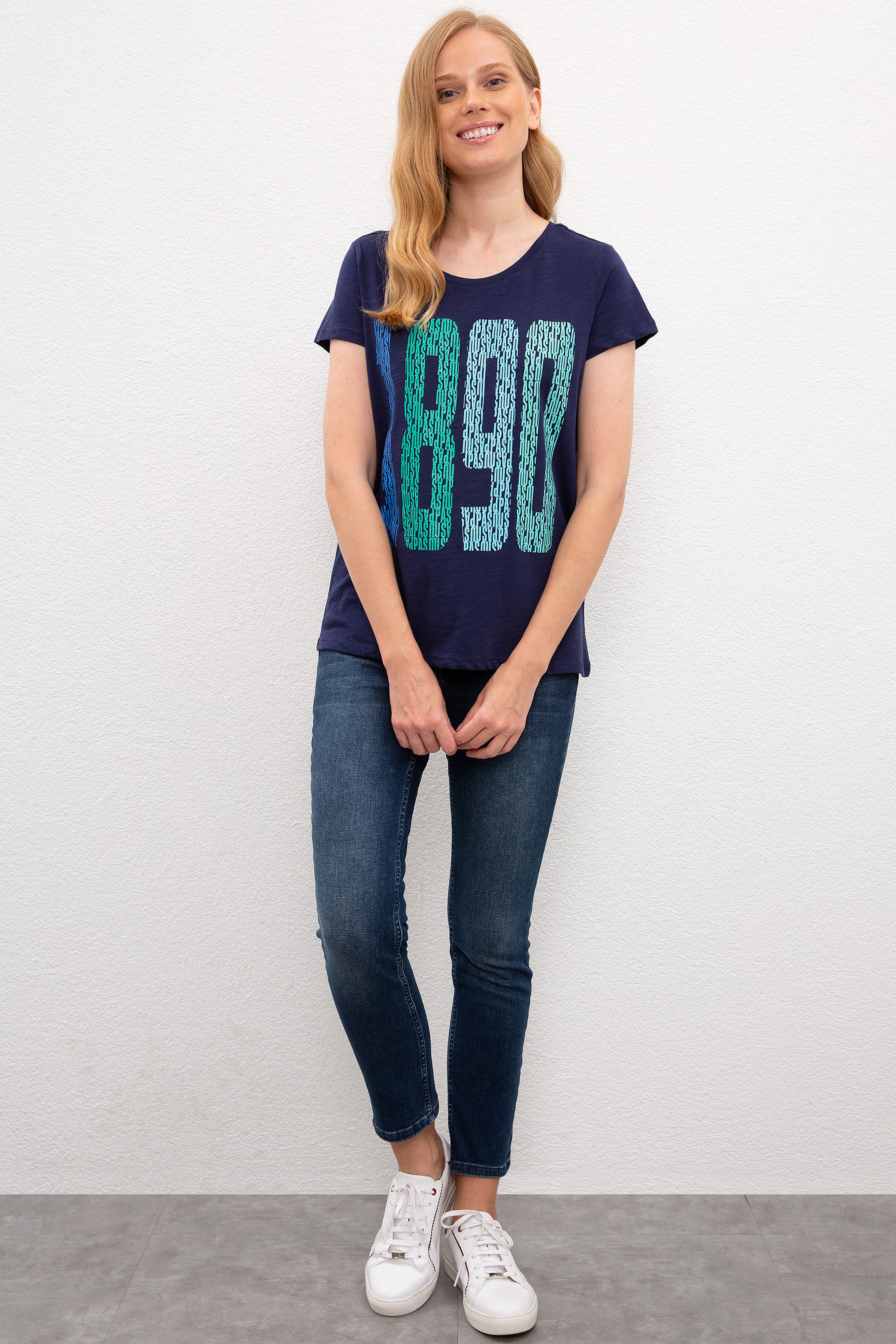 Kadın Lacivert Bisiklet Yaka T-Shirt - Image 3