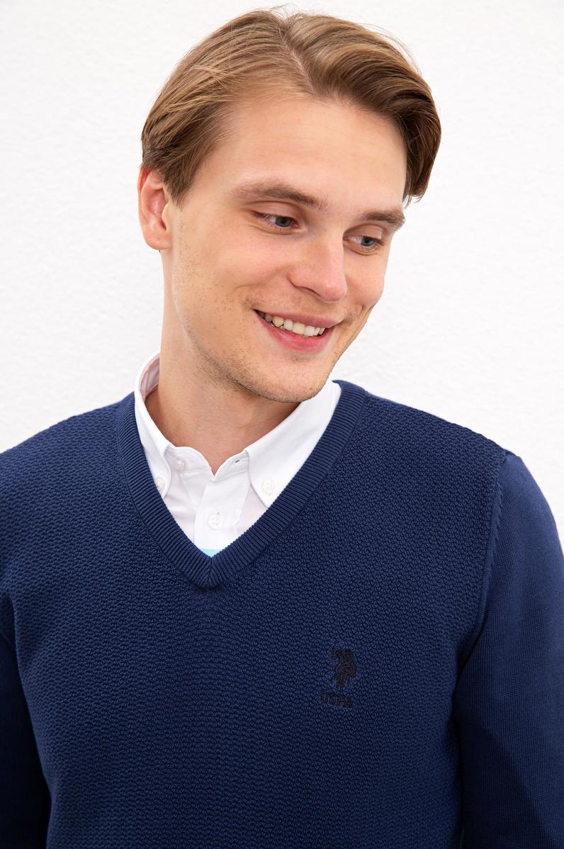 Erkek İndigo V-Yaka Triko Kazak Basic