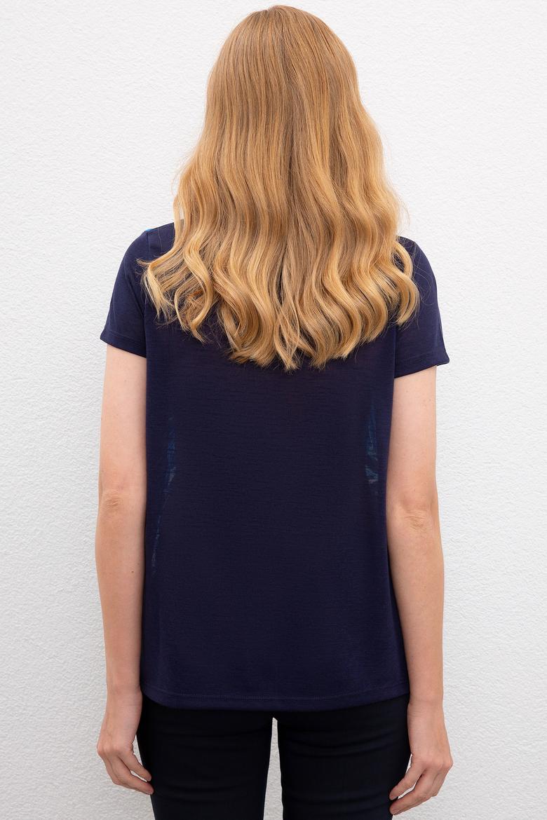 Kadın Lacivert Bisiklet Yaka Tişört - 50218063013