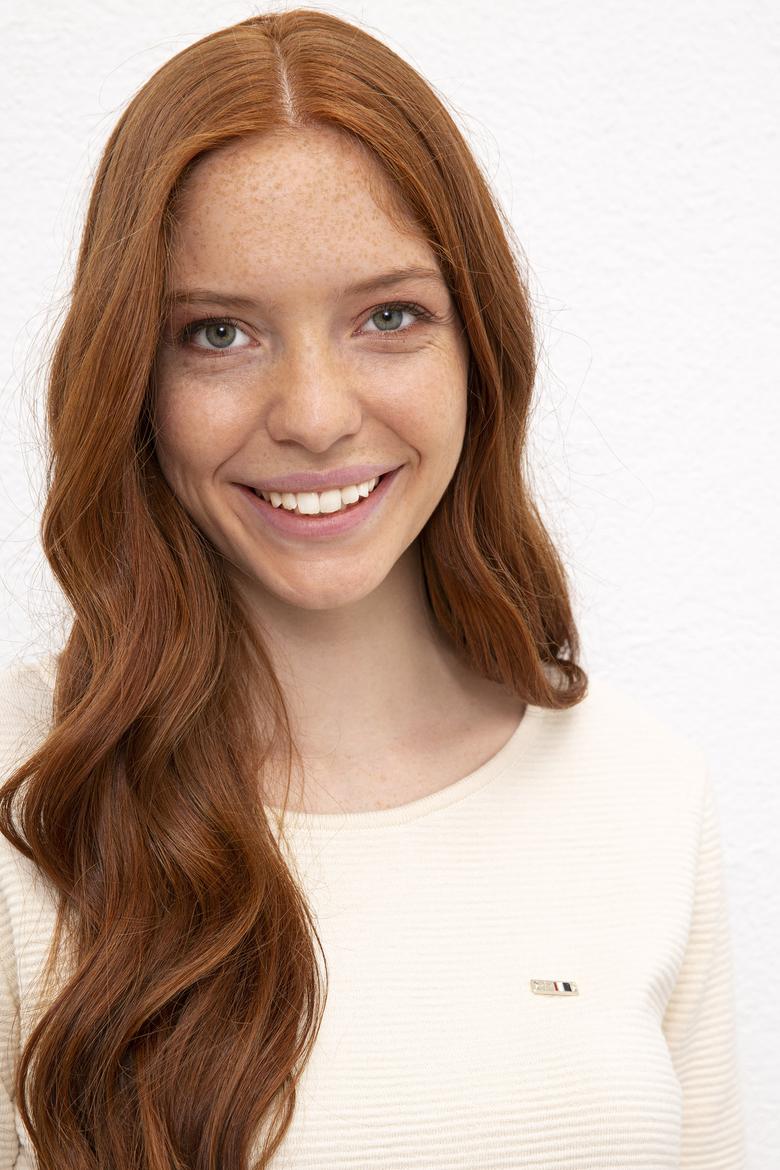 Kadın Beyaz Triko Kazak - 50209967008