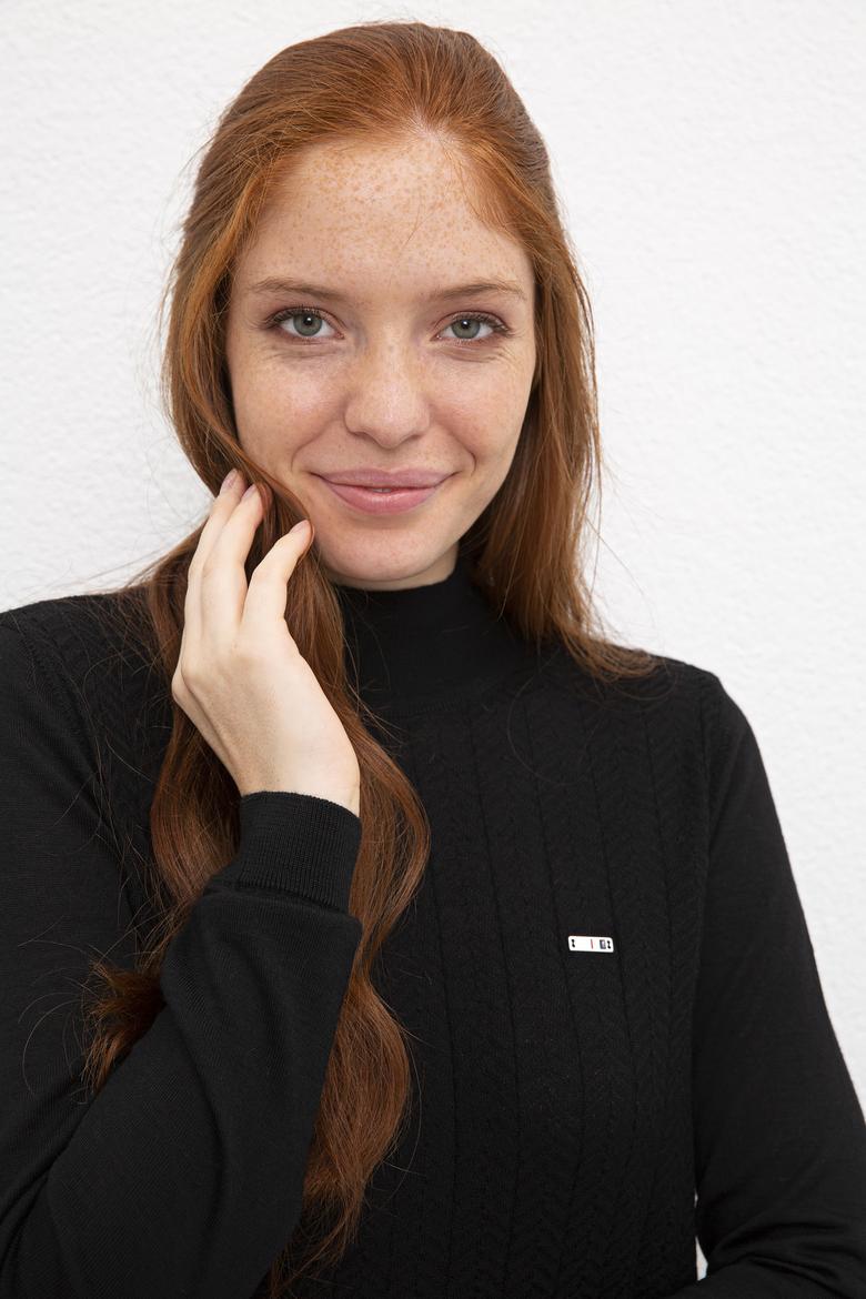 Kadın Siyah Triko Kazak Basic - 50206445019