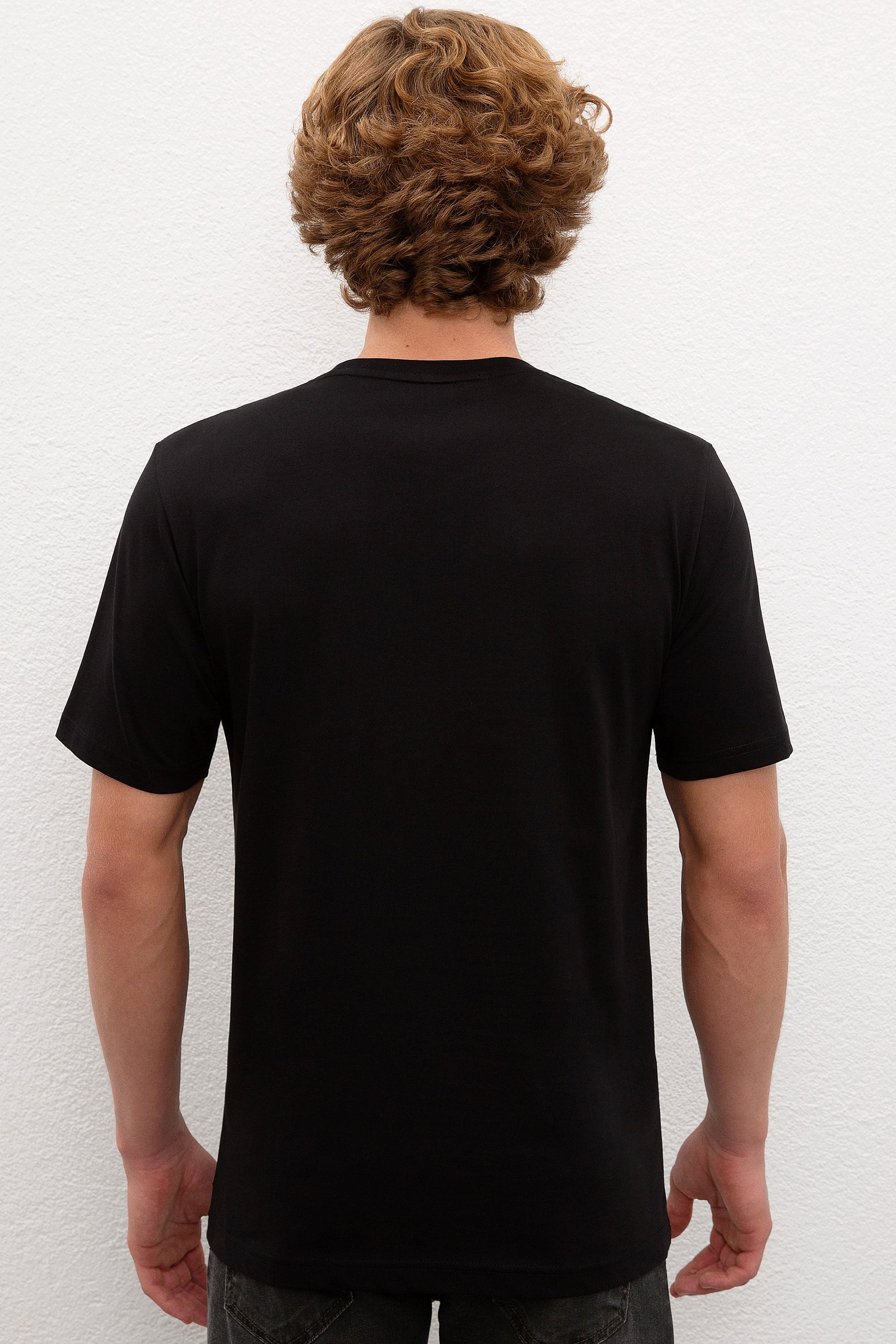 Erkek Siyah Bisiklet Yaka T-Shirt