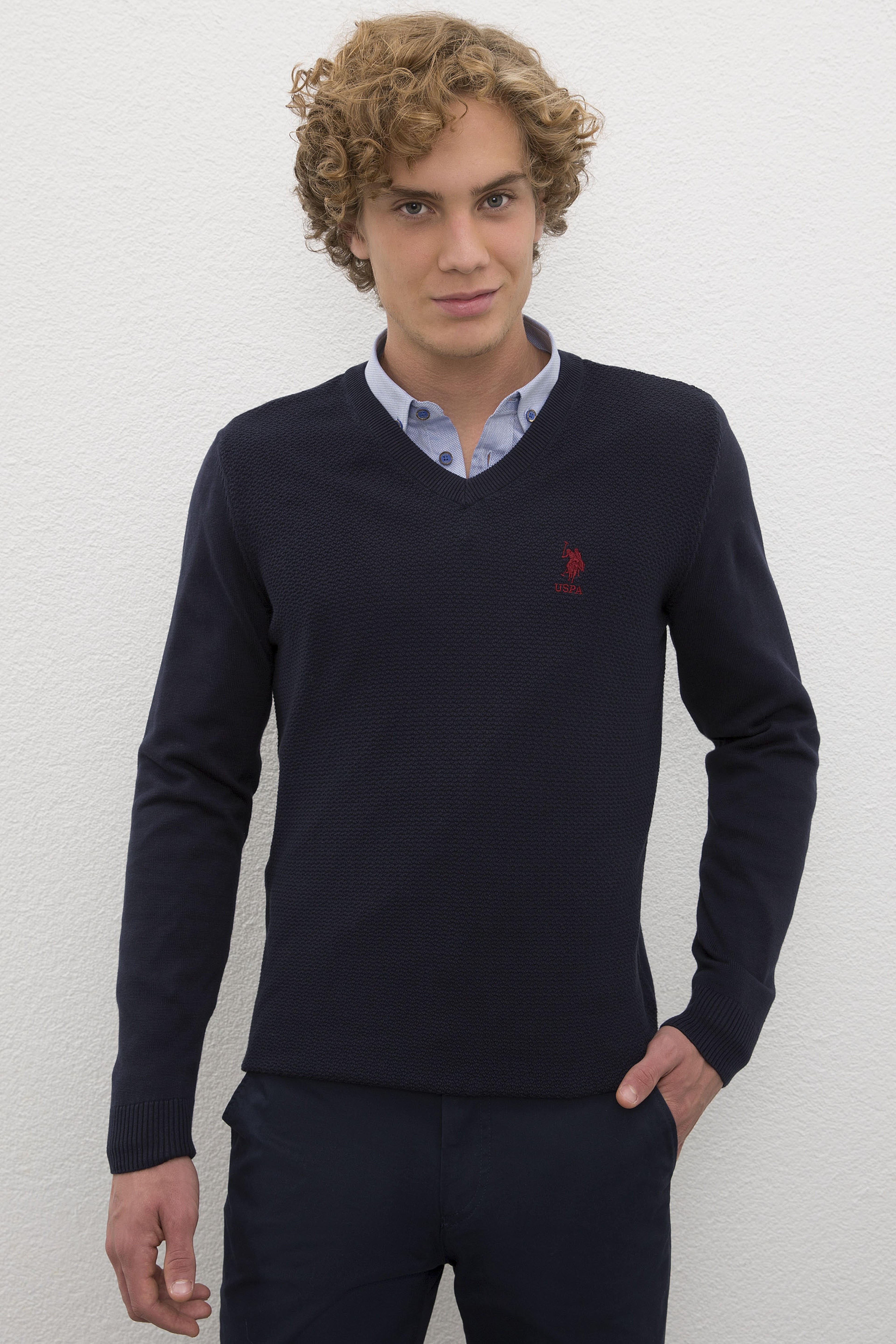 Erkek Lacivert V-Yaka Triko Kazak Basic - Image 1
