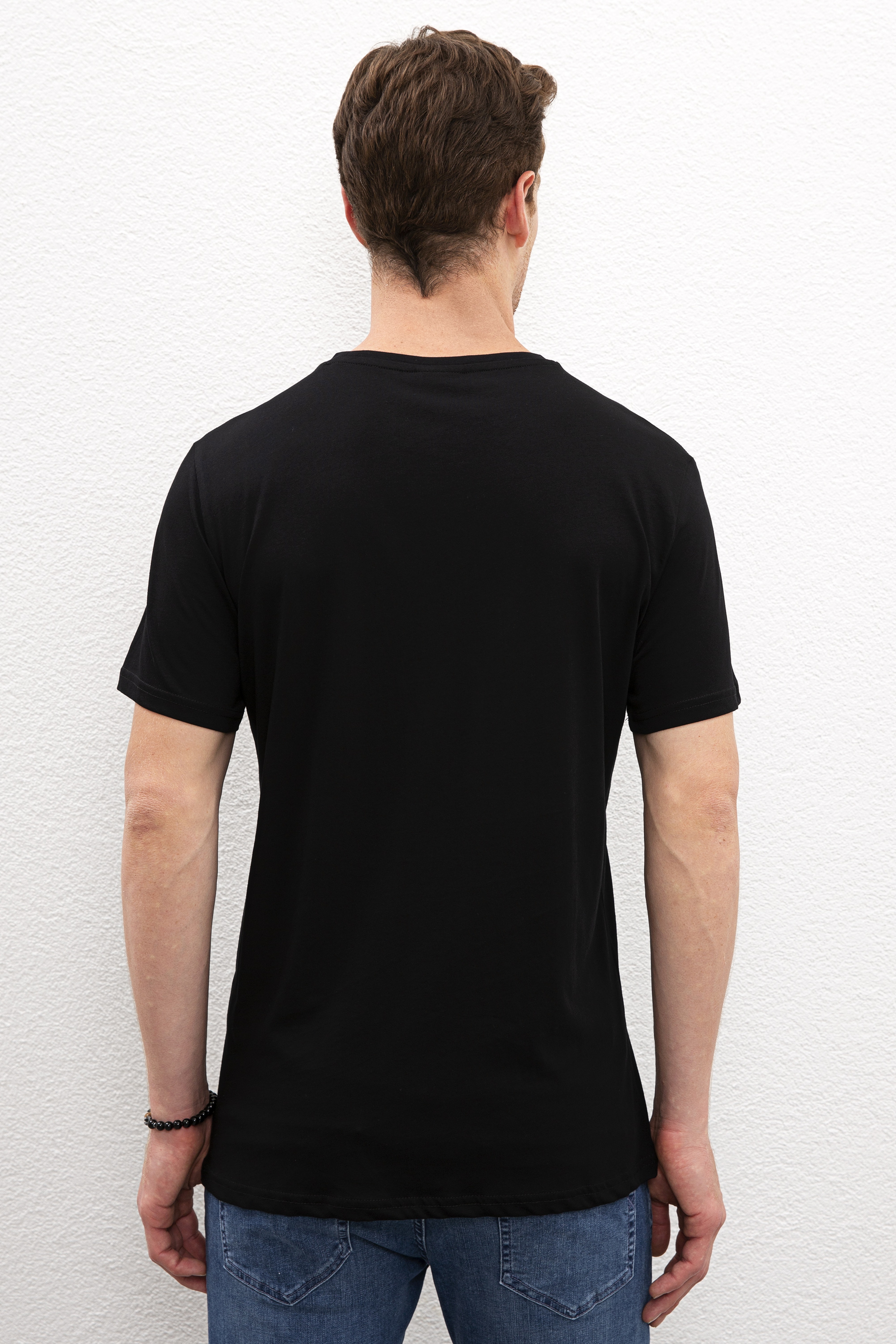 Erkek Siyah Bisiklet Yaka T-Shirt Basic - Image 3