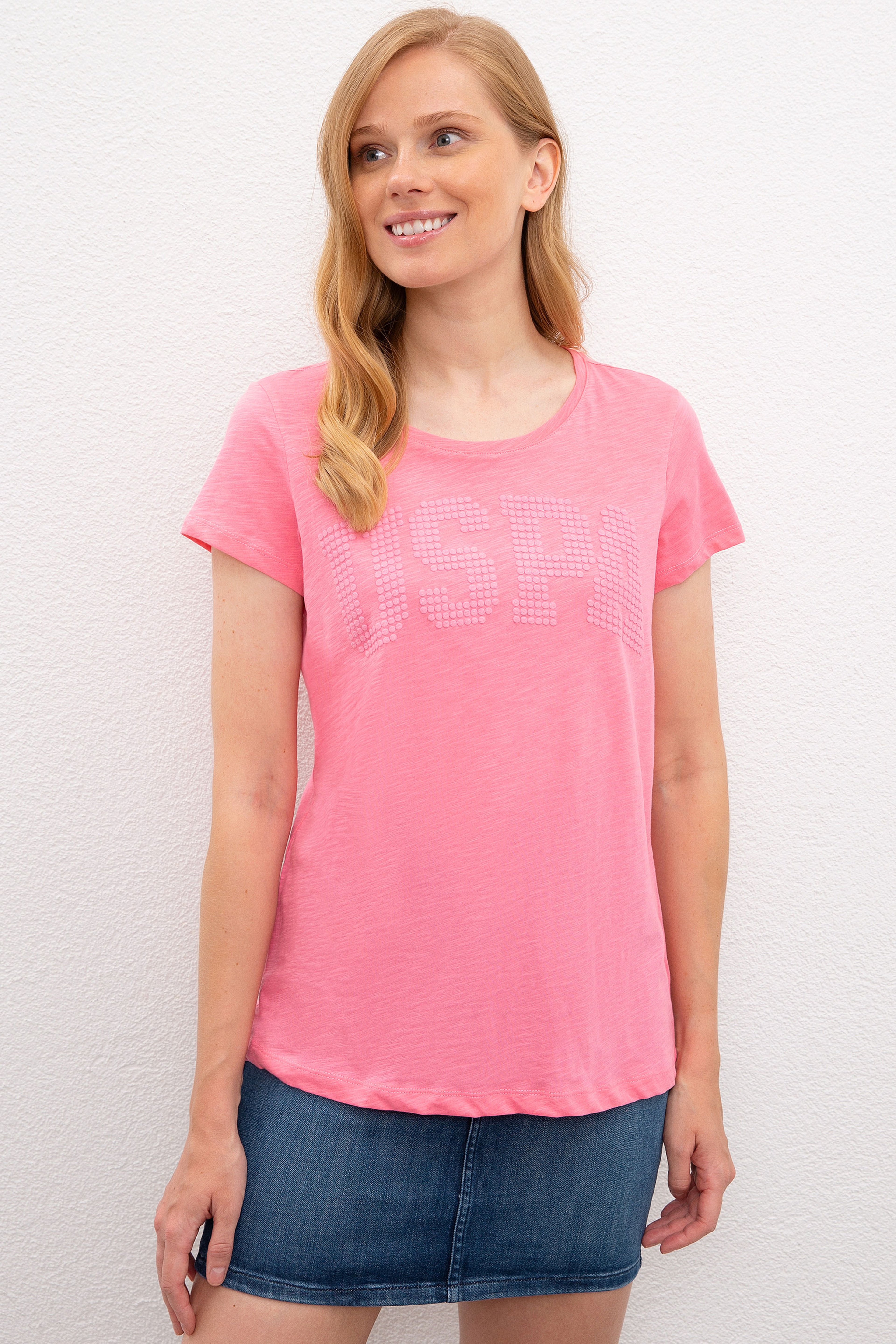 Kadın Pembe Bisiklet Yaka T-Shirt - Image 1