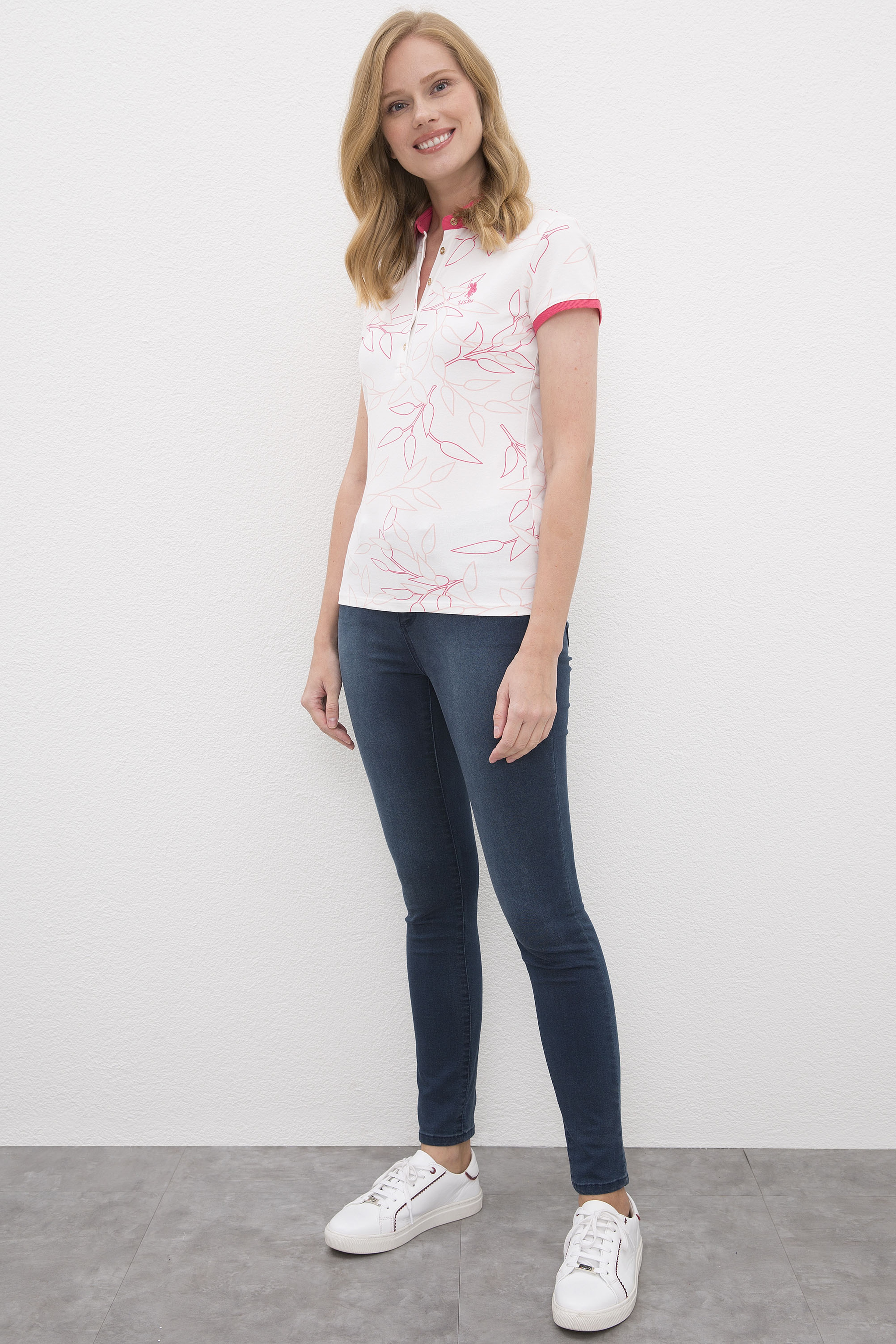 Kadın Pembe Polo Yaka T-Shirt - Image 4