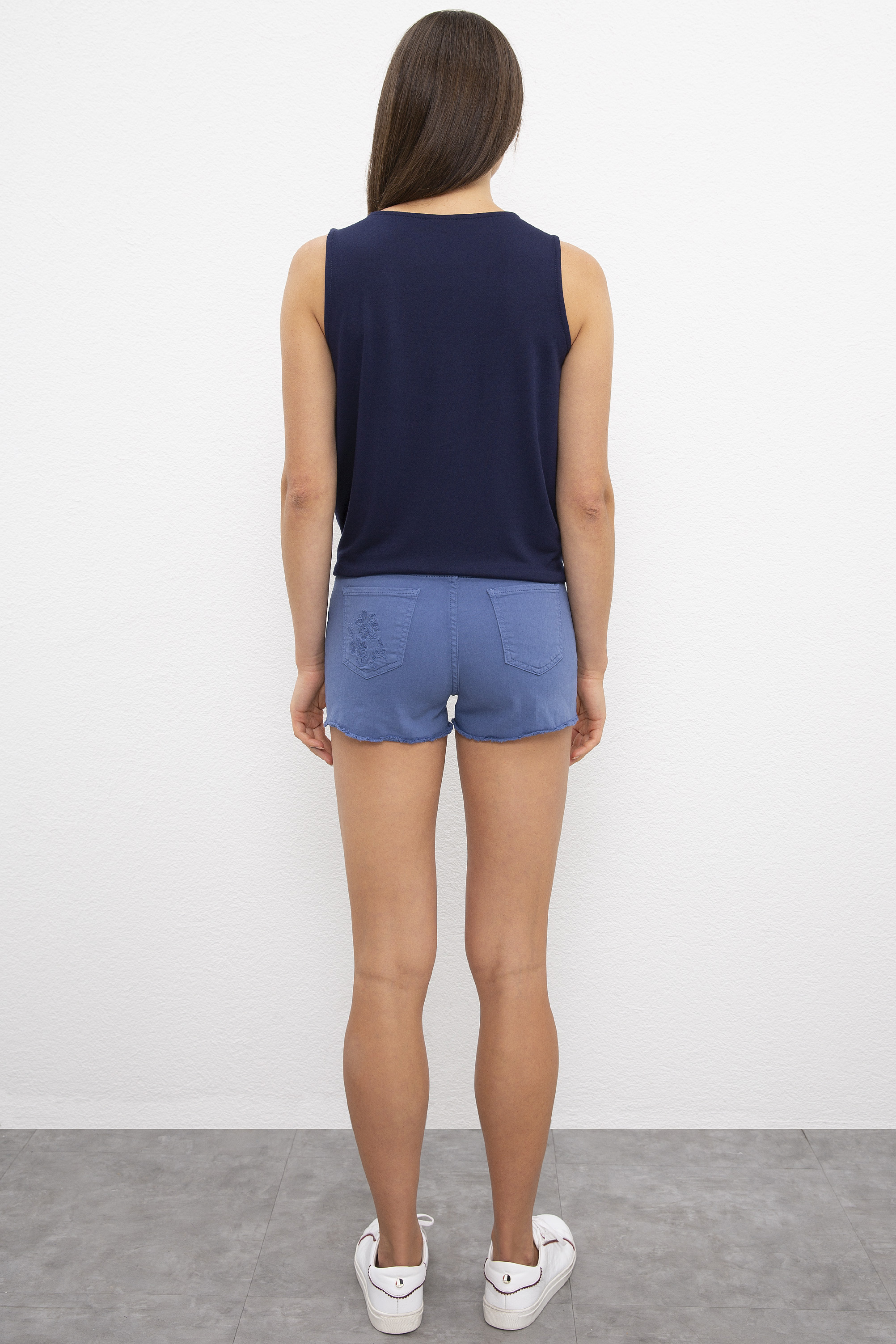 Kadın Mavi Dokuma Bermuda Capri - Image 3