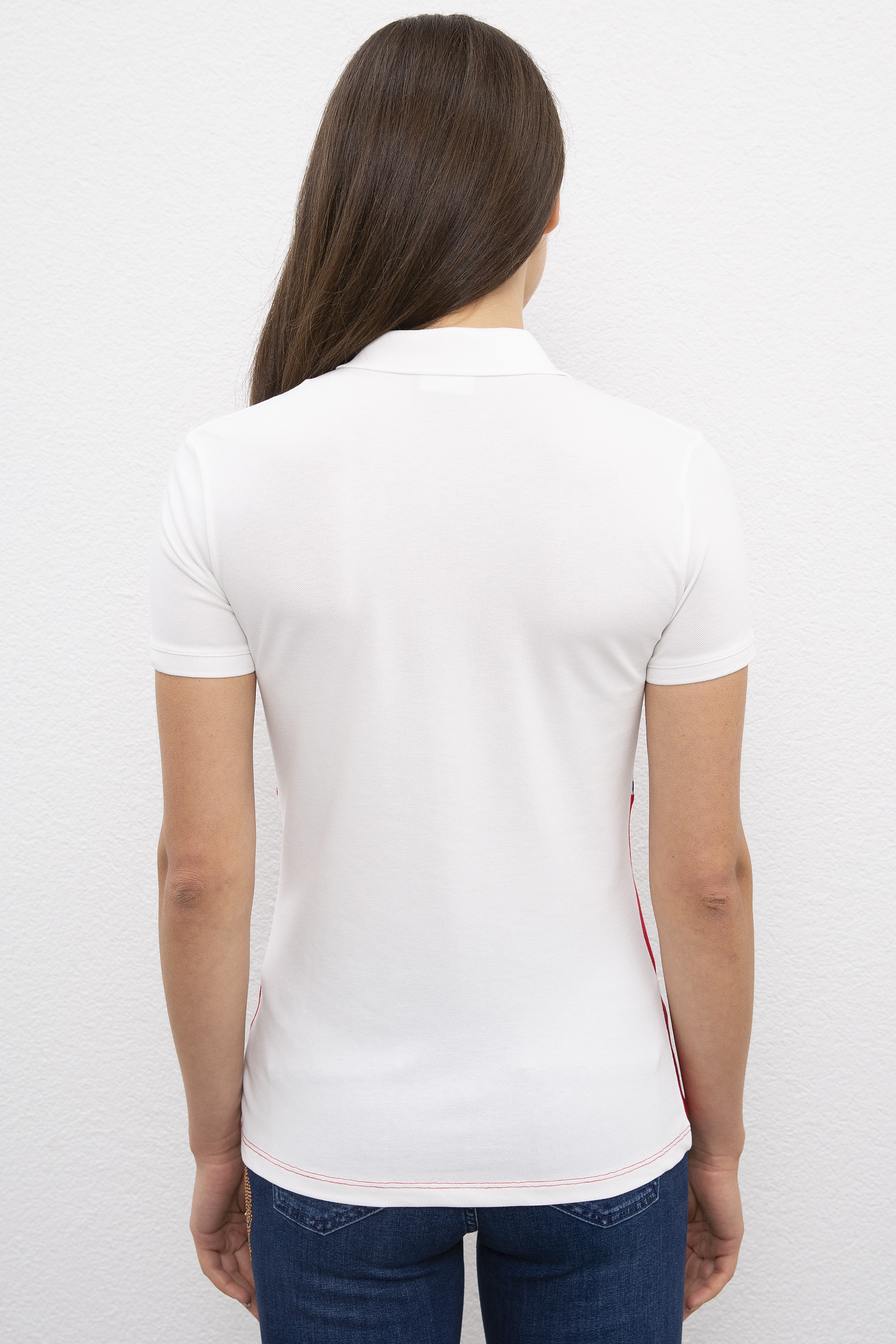 Kadın Beyaz Polo Yaka T-Shirt - Image 3