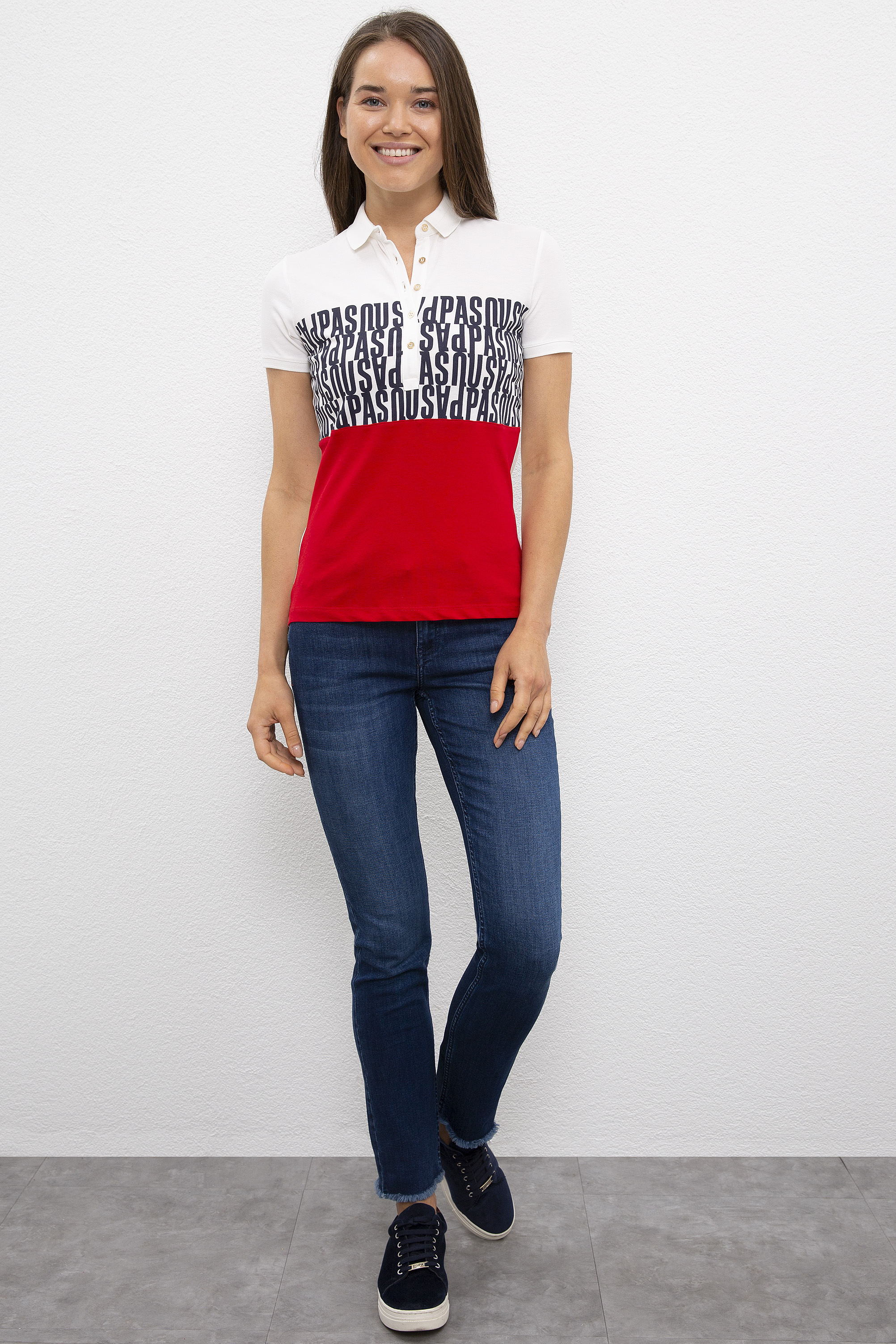 Kadın Beyaz Polo Yaka T-Shirt - Image 5