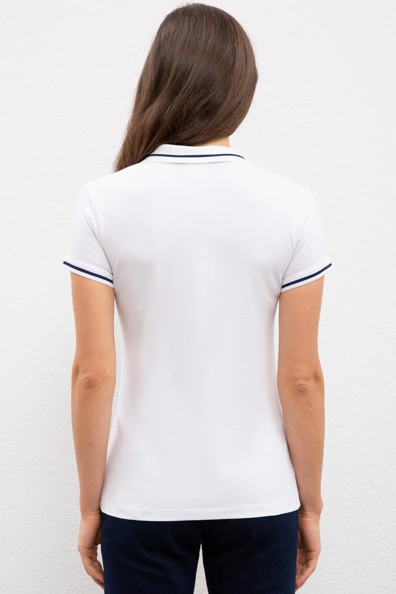 Kadın Beyaz Polo Yaka Tişört - 50225753004