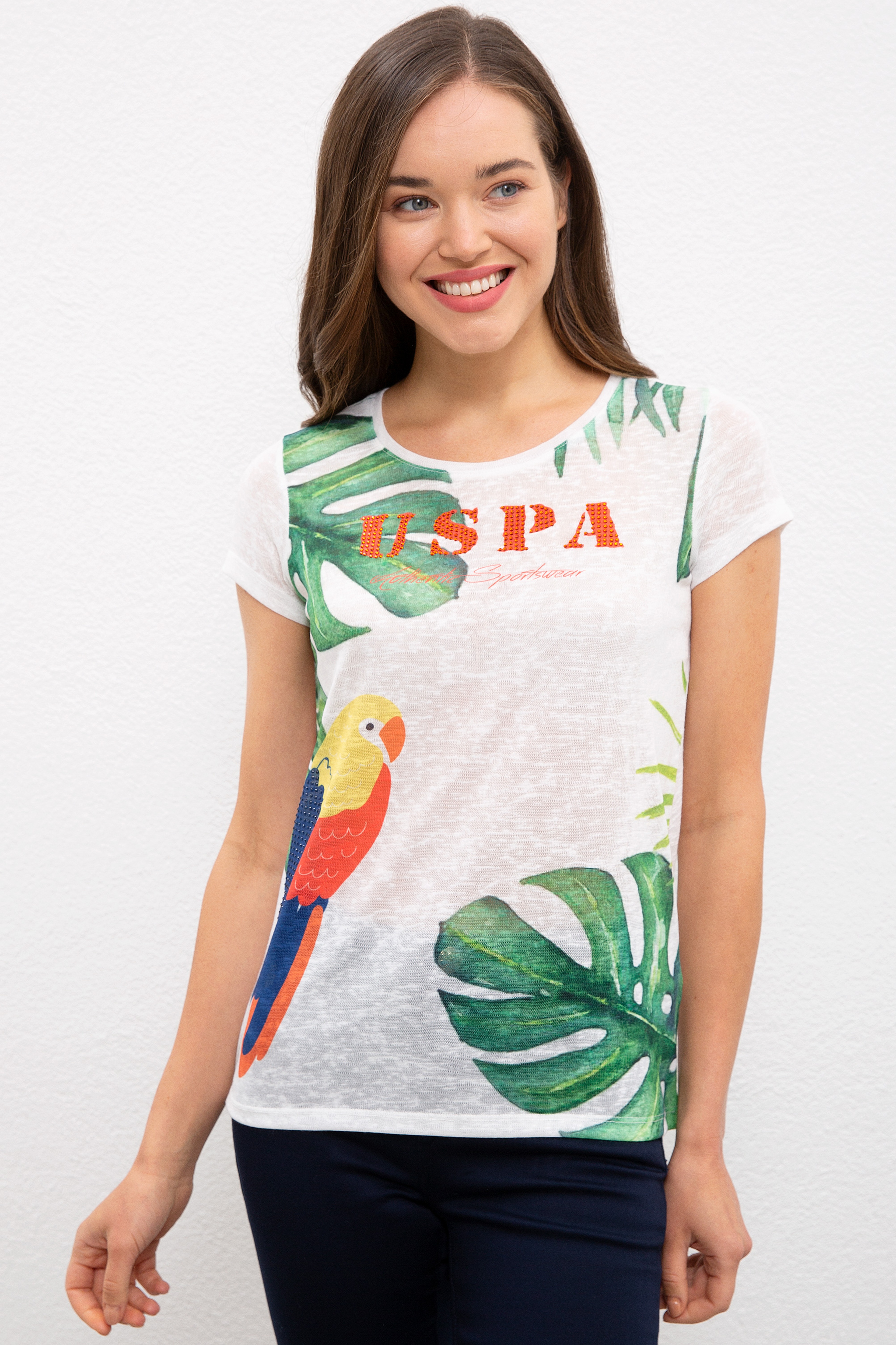 Kadın Beyaz Bisiklet Yaka T-Shirt - Image 1