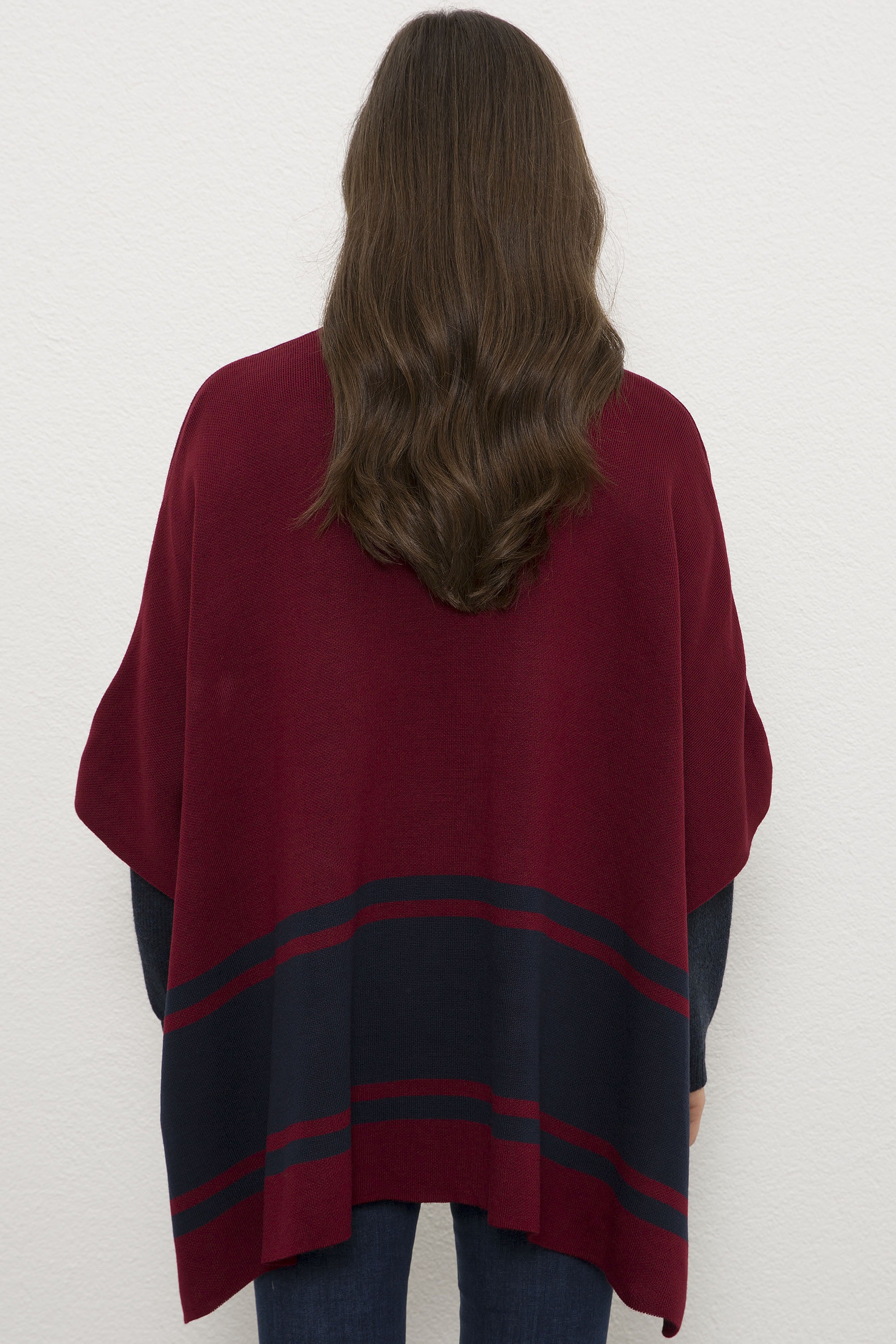 Kadın Bordo Triko Panço - Image 3