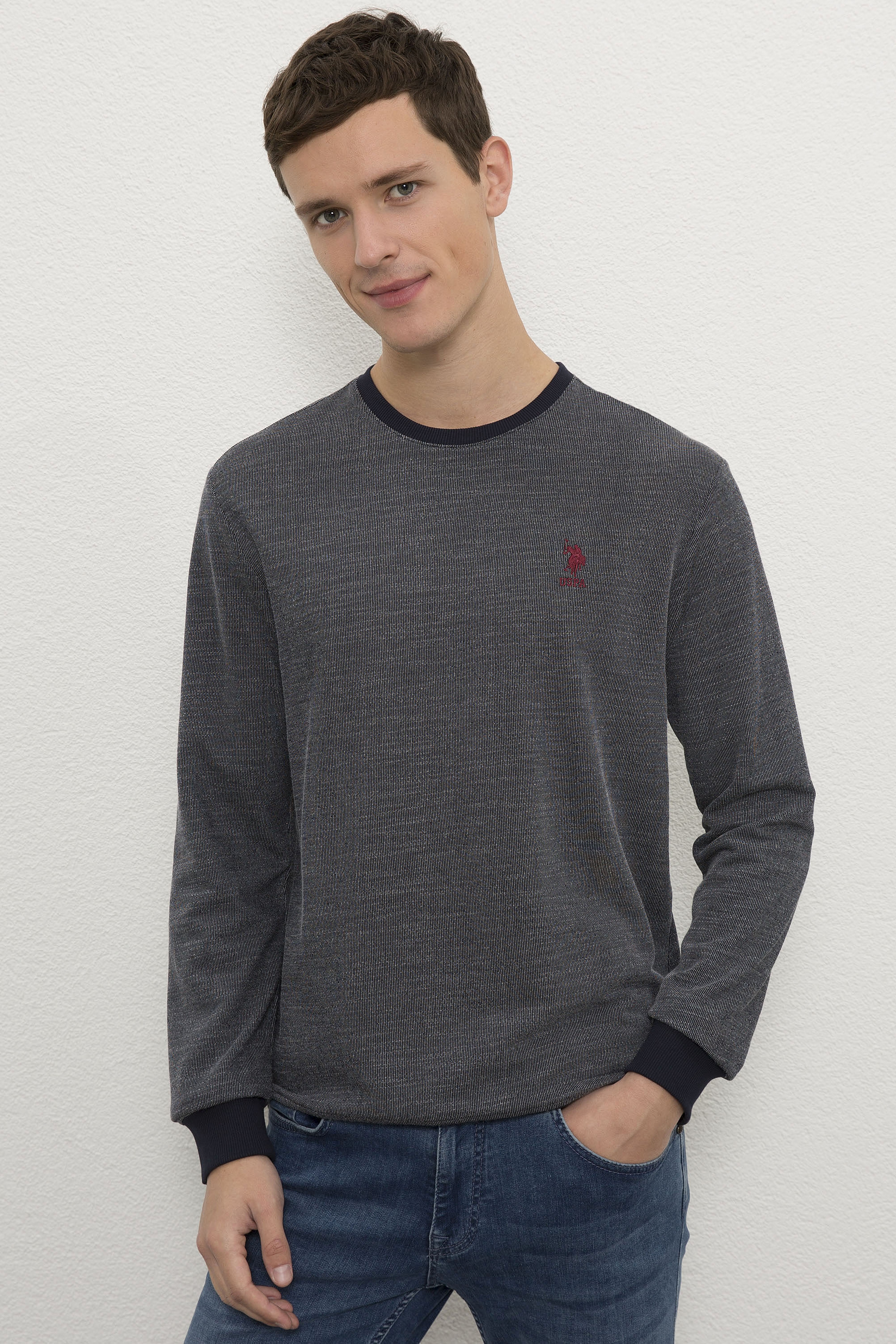 Erkek Lacivert Bisiklet Yaka Sweatshirt - Image 1