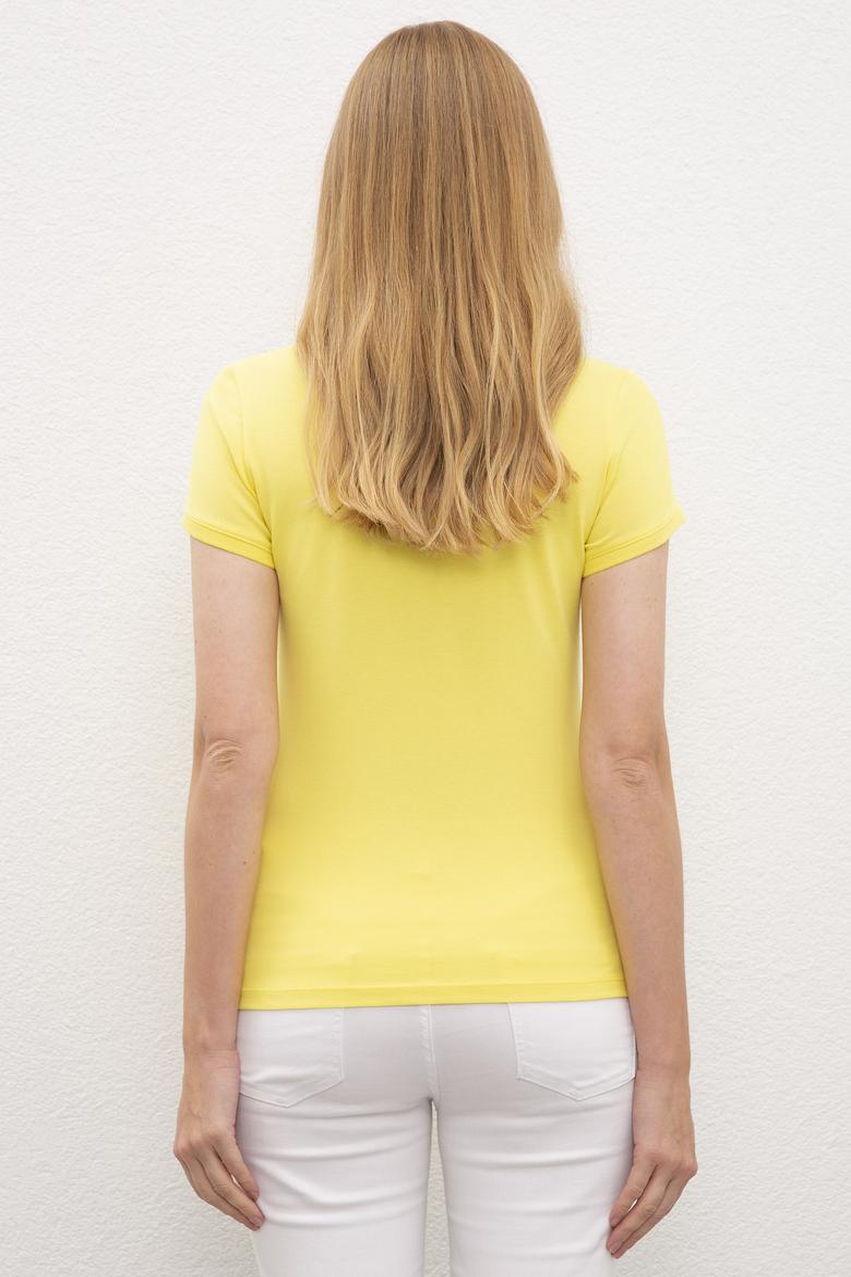 Kadın Sarı Basic Polo Yaka Tişört - 50217591186