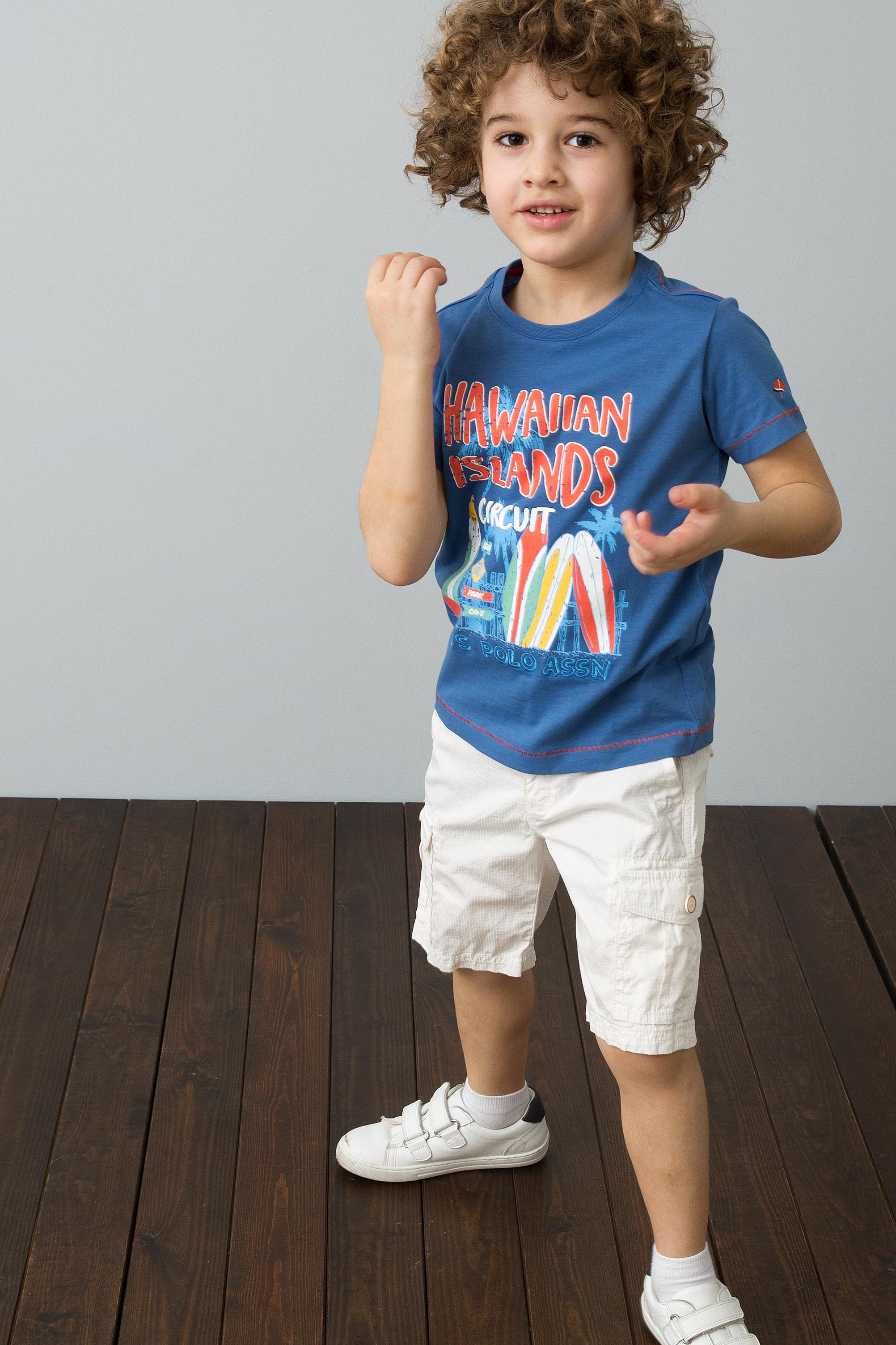 Beyaz Dokuma Bermuda Capri - Image 1