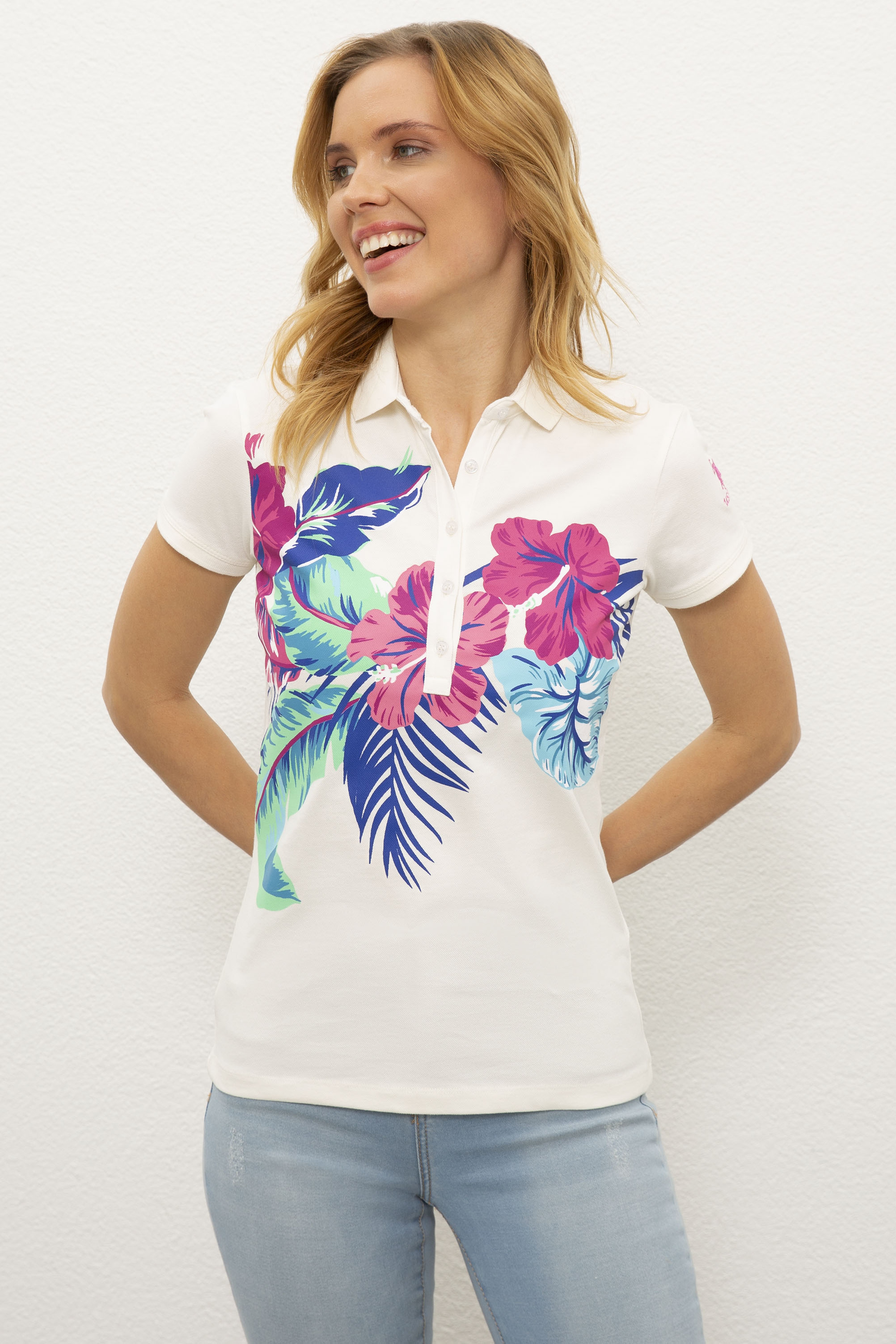 Kadın Beyaz Polo Yaka T-Shirt - Image 1