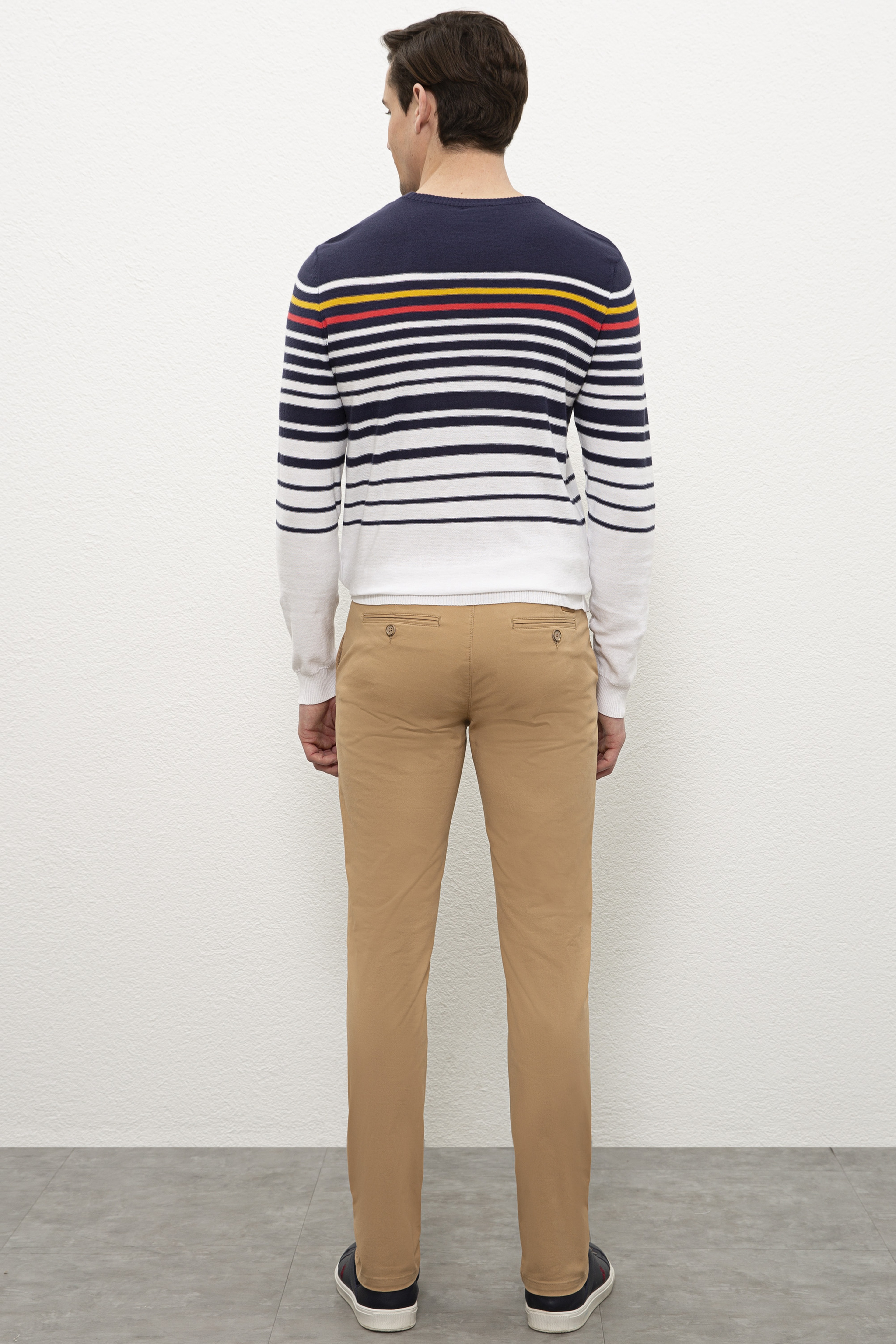 Erkek Camel Chinos - Image 3