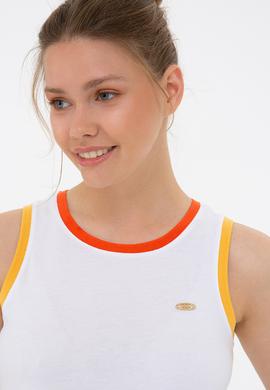 Kadın Beyaz Bisiklet Yaka T-Shirt - 50237308013