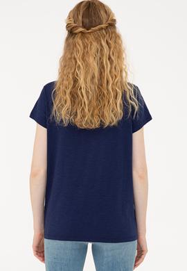 Kadın Lacivert Bisiklet Yaka Tişört - 50238124008