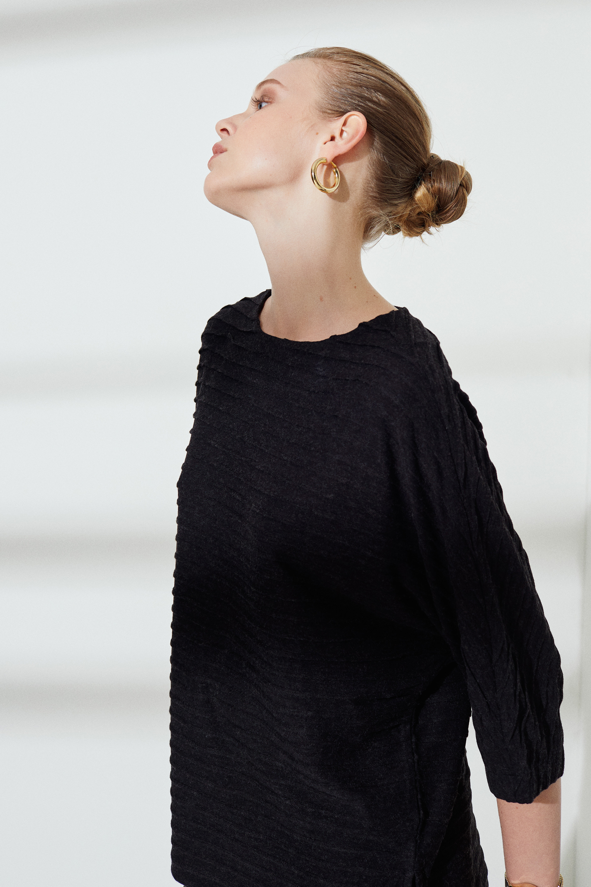 Kadın Siyah Sweatshirt - Image 2