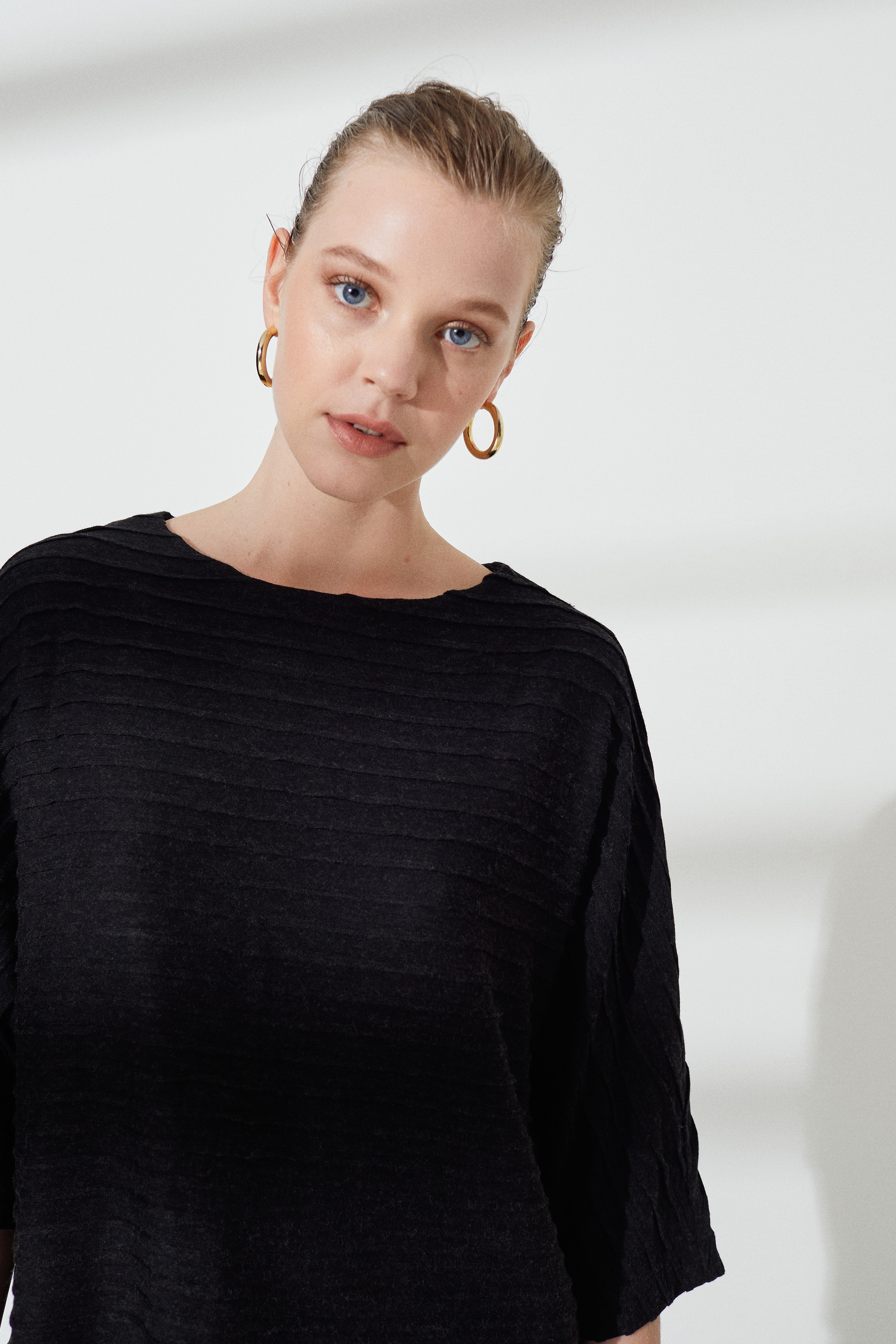 Kadın Siyah Sweatshirt - Image 3