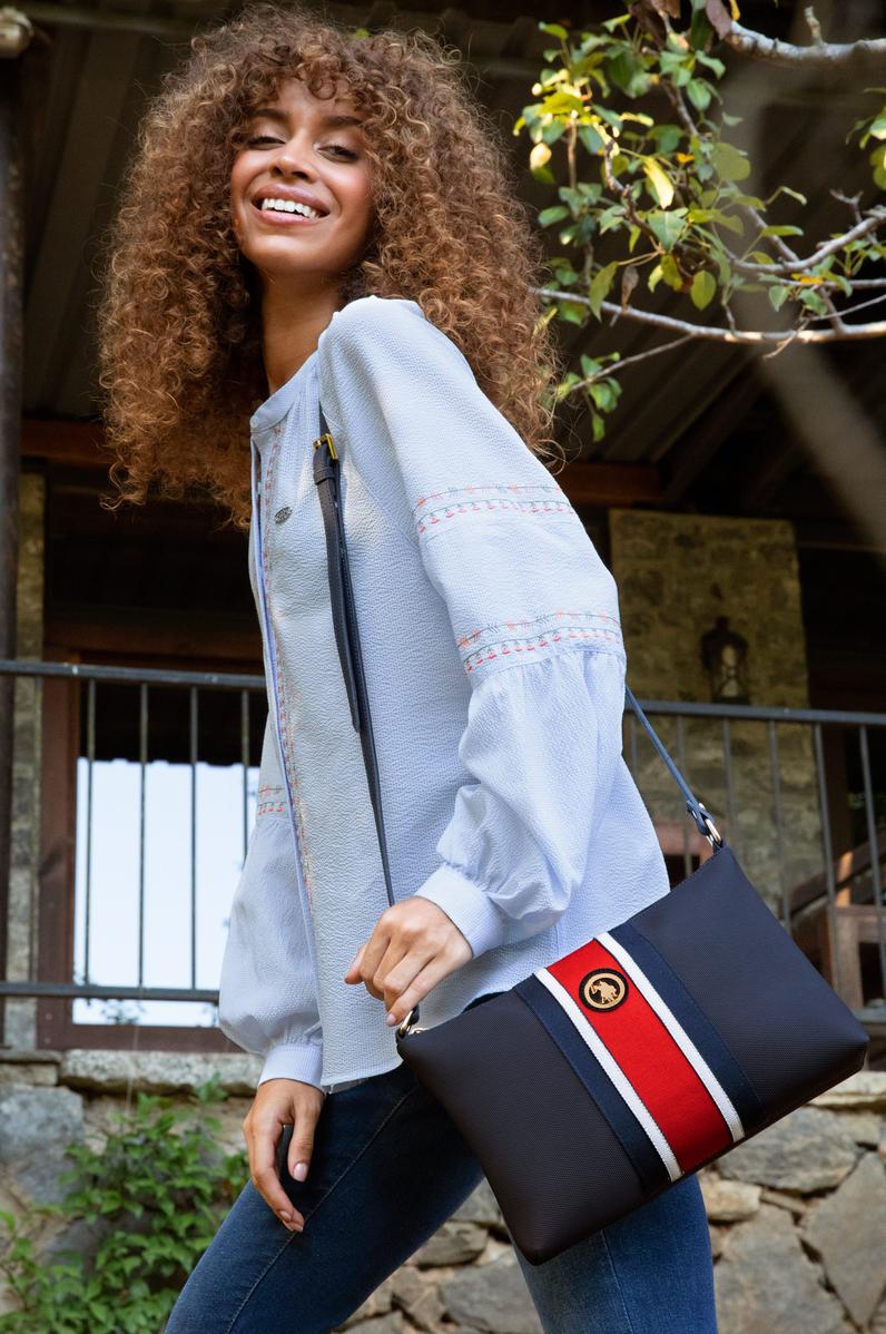 Kadın Lacivert Çapraz Çanta