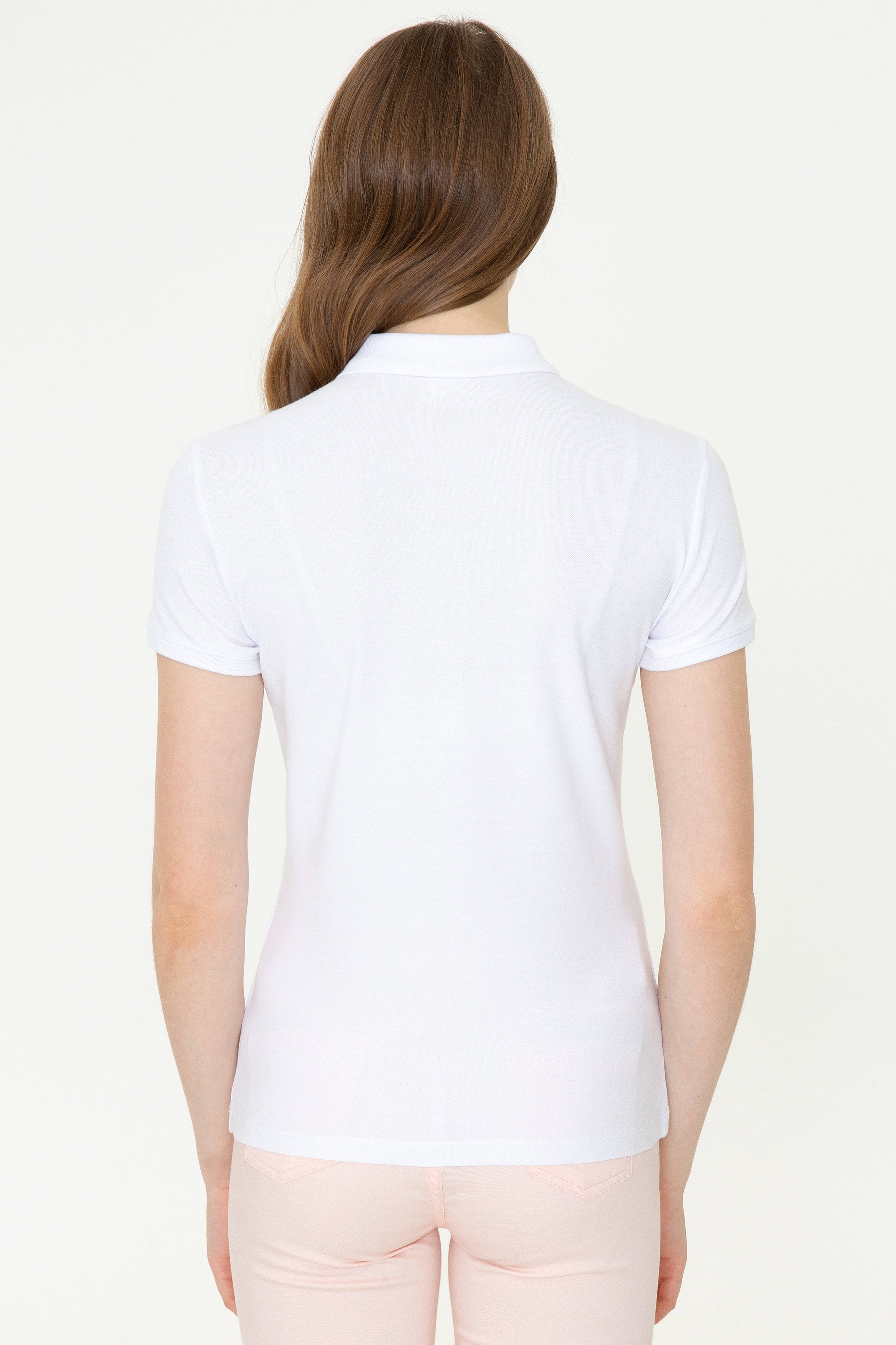Kadın Beyaz Basic Polo Yaka Tişört - Image 5