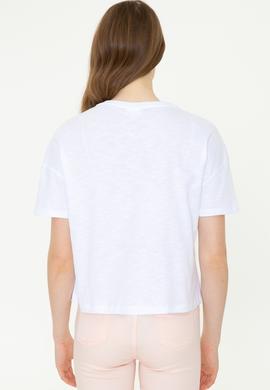 Kadın Beyaz Bisiklet Yaka Crop Tişört - 50249014015