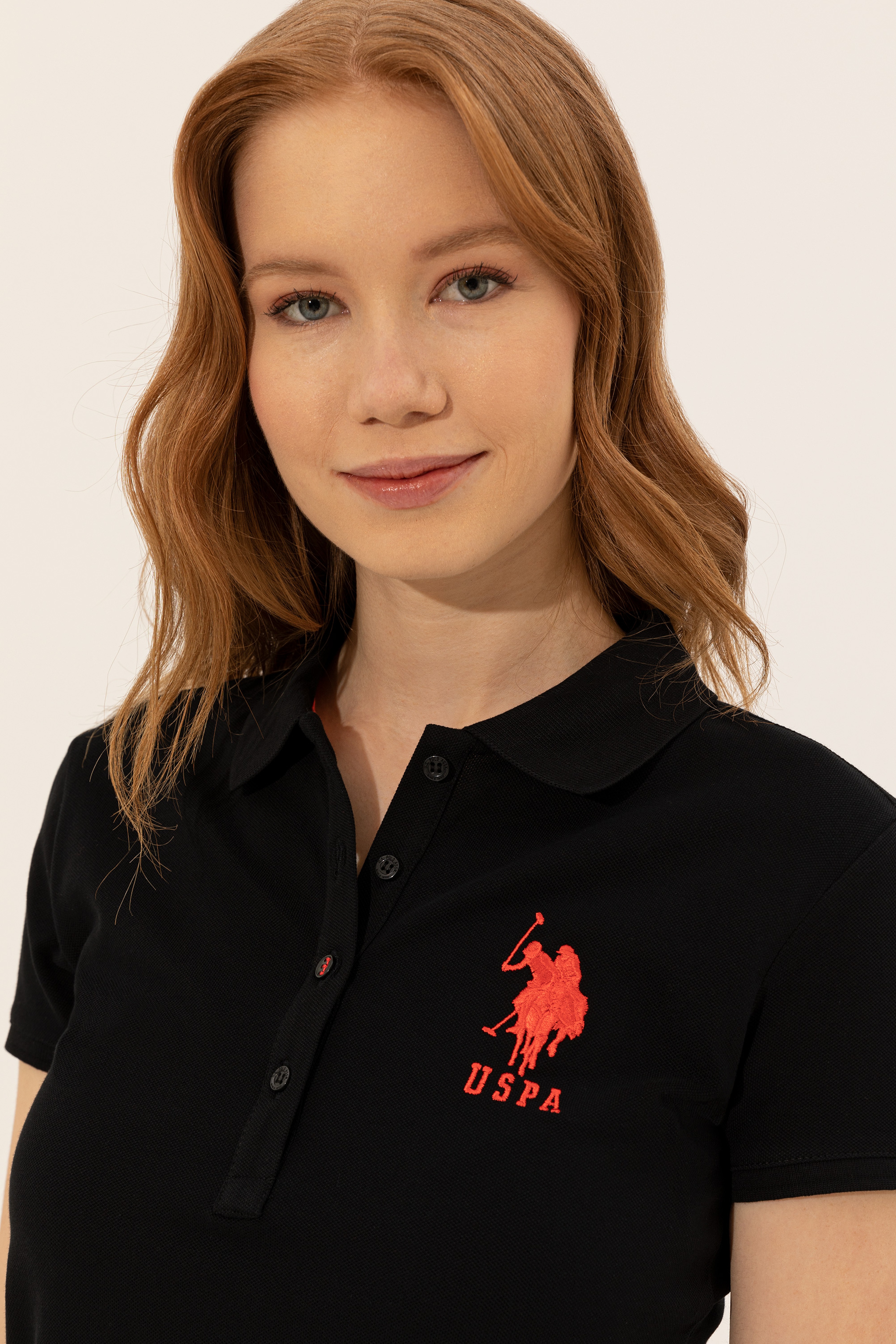 Kadın Siyah Basic Polo Yaka Tişört