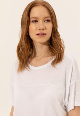 Kadın Beyaz Bisiklet Yaka Tişört - 50249027007