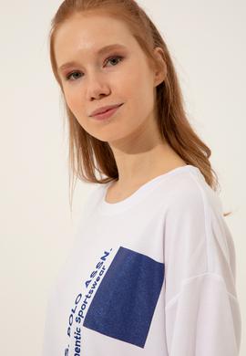 Kadın Beyaz Bisiklet Yaka Oversize Tişört - 50249054004