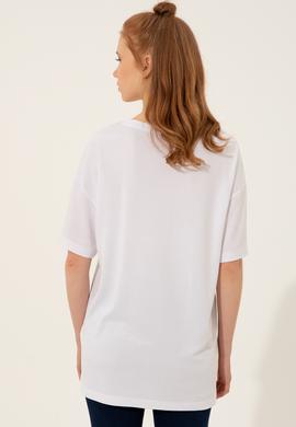 Kadın Beyaz Bisiklet Yaka Oversize Tişört - 50249054004
