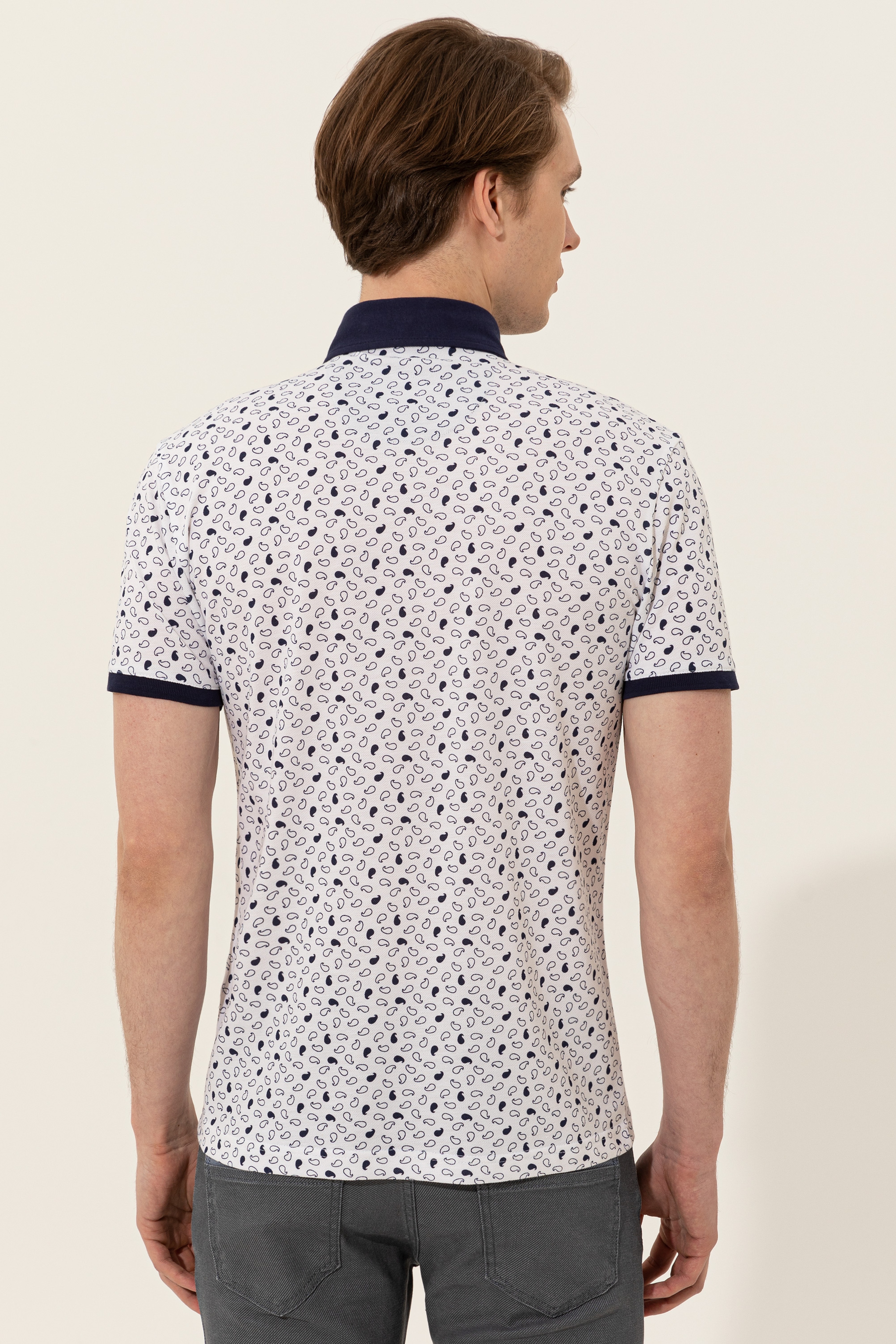 Erkek Beyaz Polo Yaka T-Shirt - Image 5