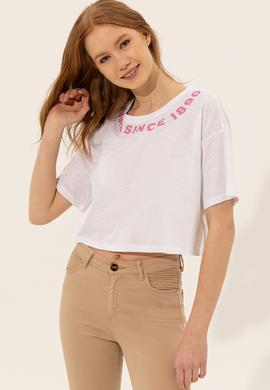Kadın Beyaz Bisiklet Yaka Crop Tişört - 50248144004