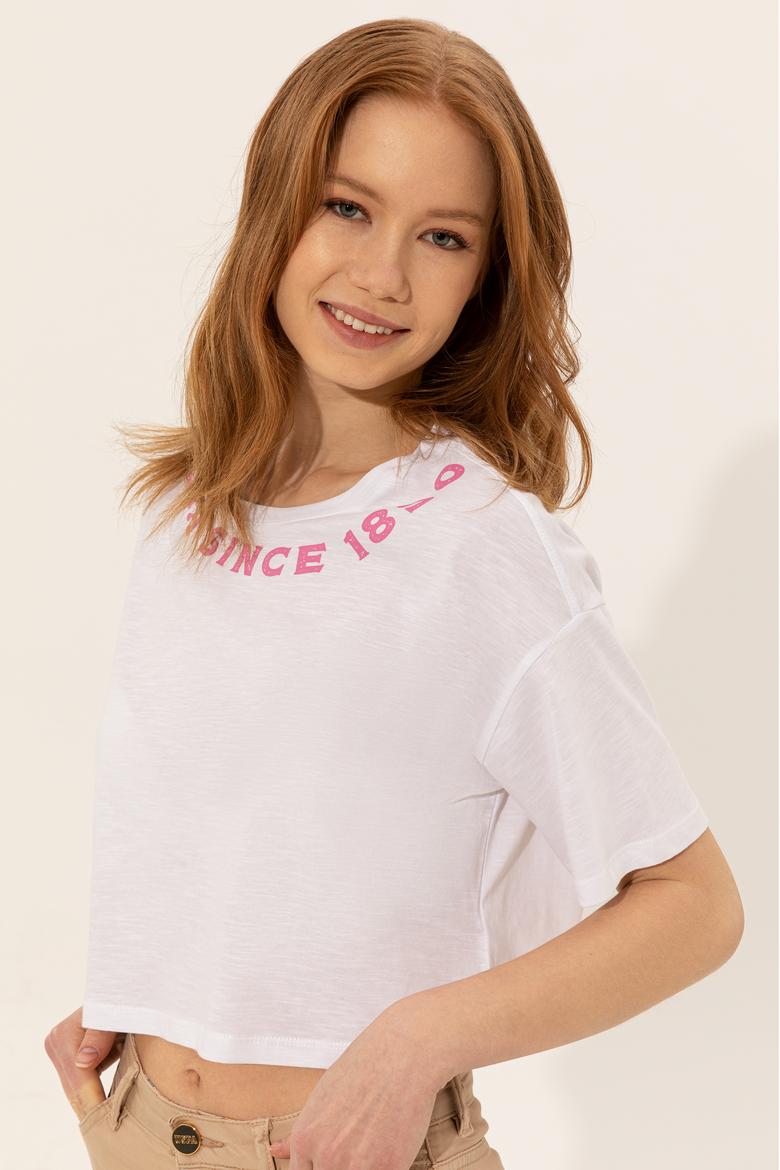 Kadın Beyaz Bisiklet Yaka Crop Tişört - 50248144004