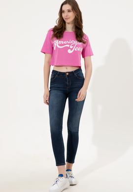 Kadın Pembe Bisiklet Yaka Crop Tişört - 50248957002