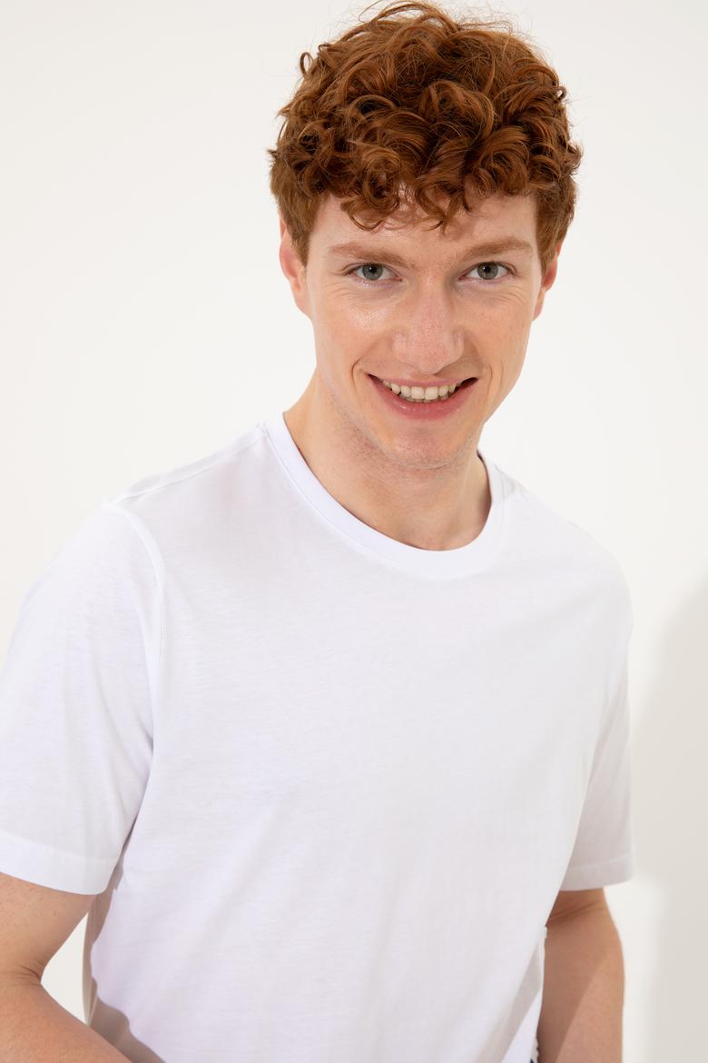 Erkek Beyaz Bisiklet Yaka Tişört - 50248615002