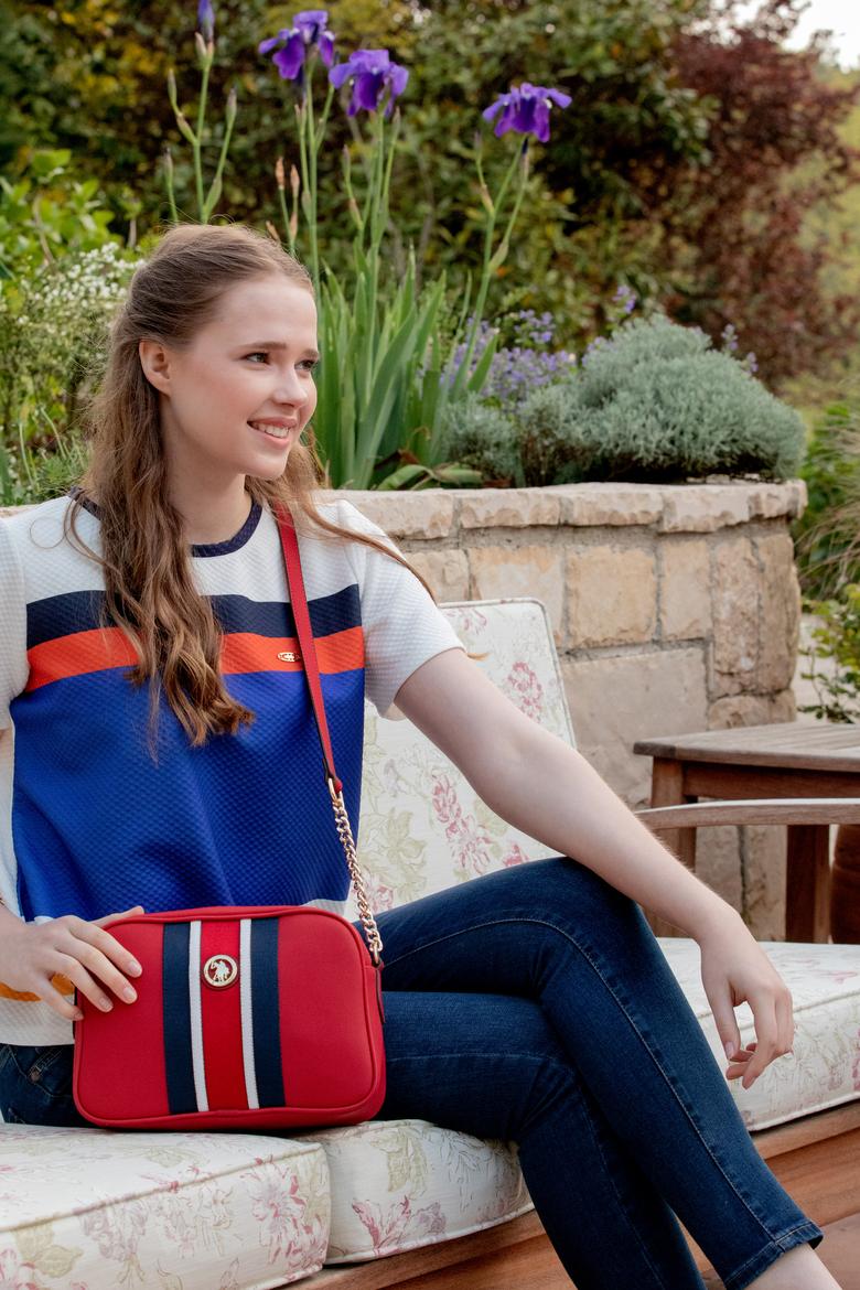 Kadın Kırmızı Postacı Çantası