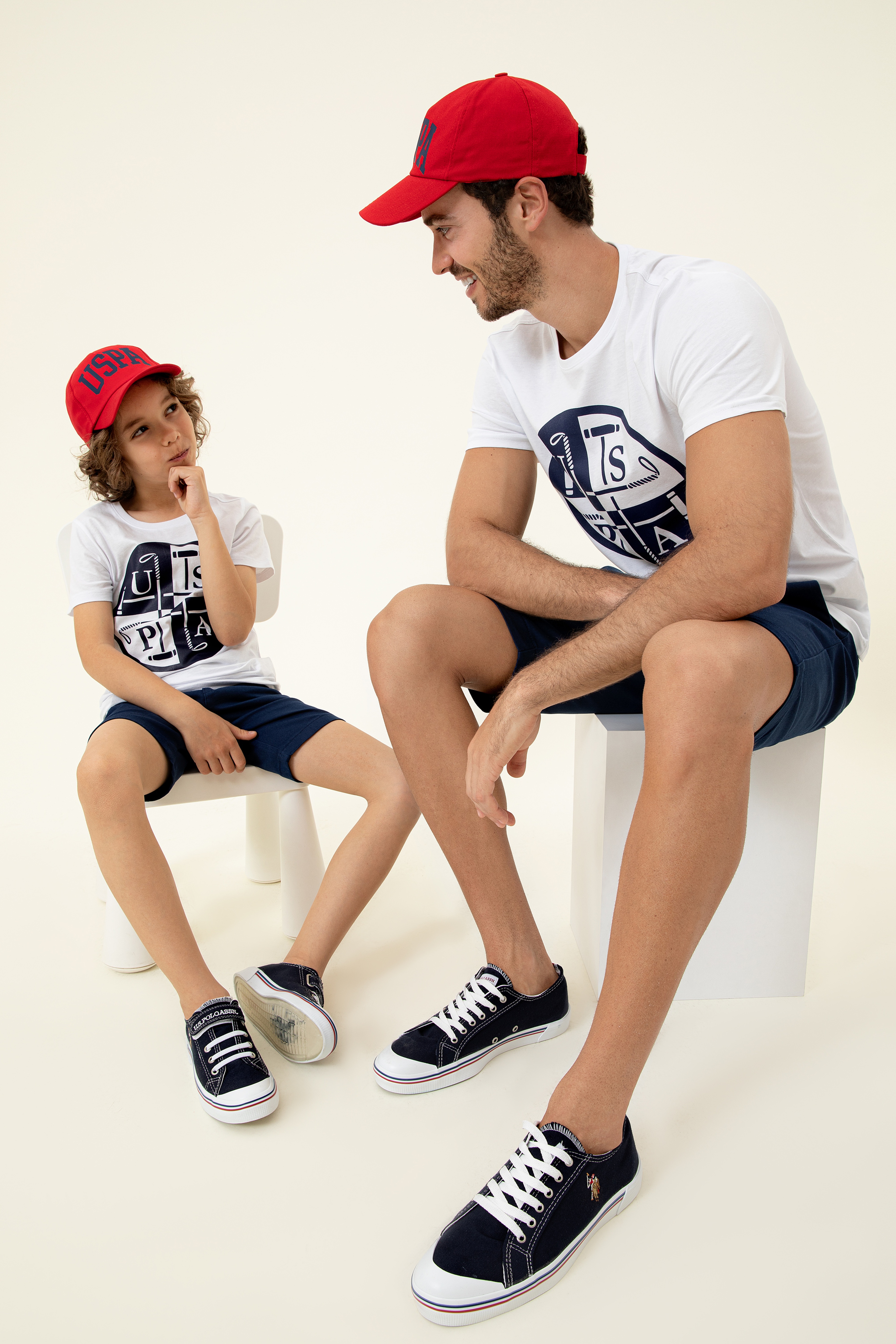 Erkek Lacivert Spor Ayakkabı - Image 1