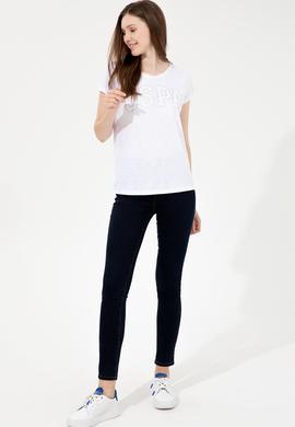 Kadın Beyaz Bisiklet Yaka Tişört - 50246220012